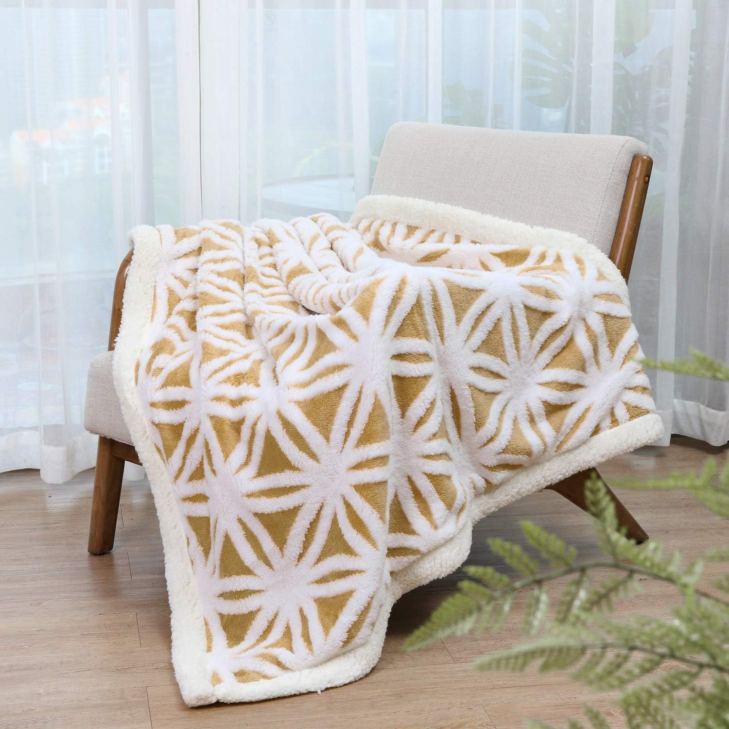 LOMAO Sherpa Fleece Blanket Fuzzy Soft Throw Blanket Dual Sided Blanket for Couch Sofa Bed (Yellow, 51''x63'') - Image 2