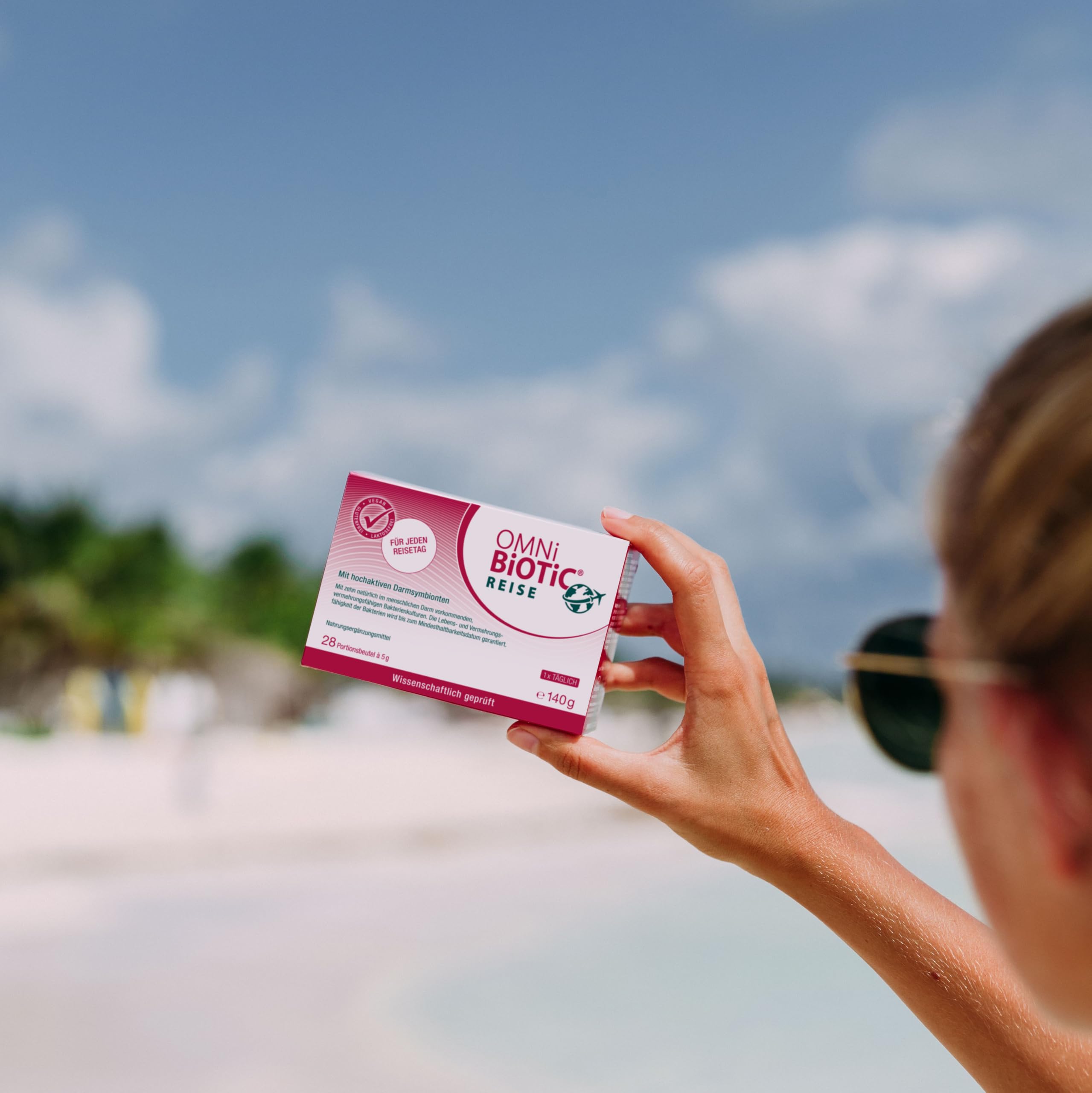OMNi BiOTiC Reise | Für jeden Reisetag | 28 Portionen (140 g) | 10 Bakterienstämme | 5 Mrd. Keime pro Tagesdosis | Pulver | Vegan | Glutenfrei | Lactosefrei | Zur täglichen Anwendung