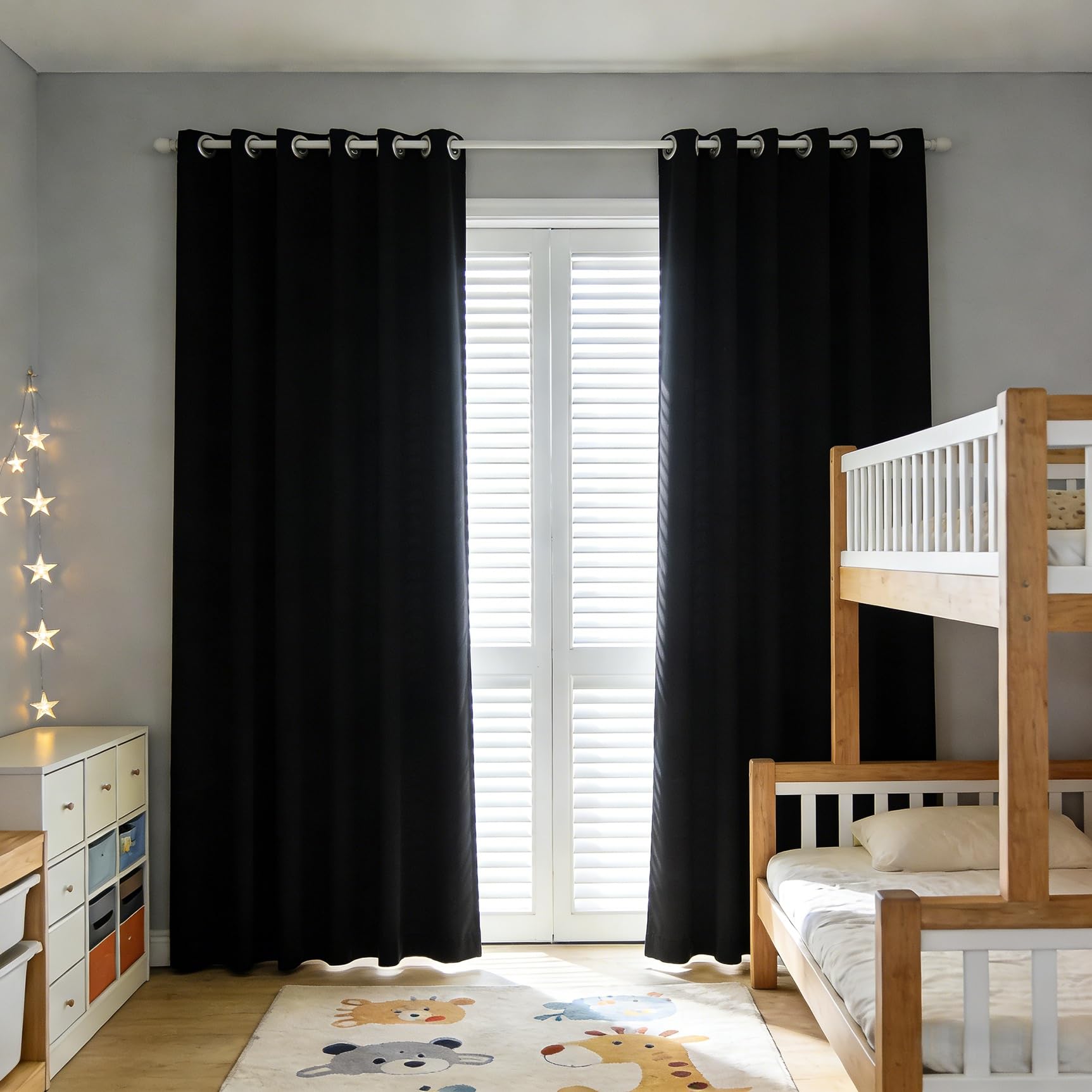 Cortinas modernas de salón y dormitorio para aislar del calor y mejorar el sueño