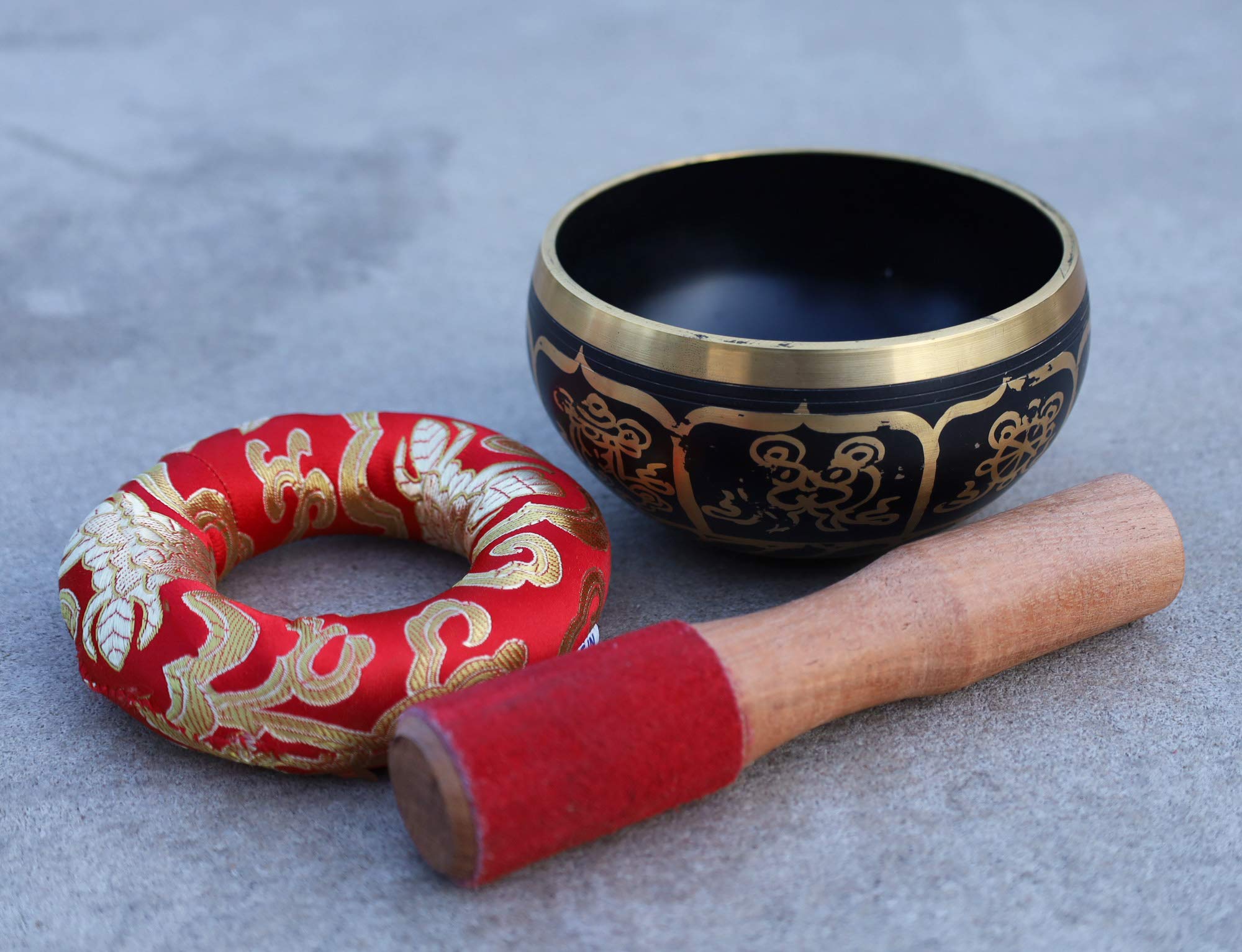 Amazon | DharmaObjects ミディアム チベットOM MANI シンギング