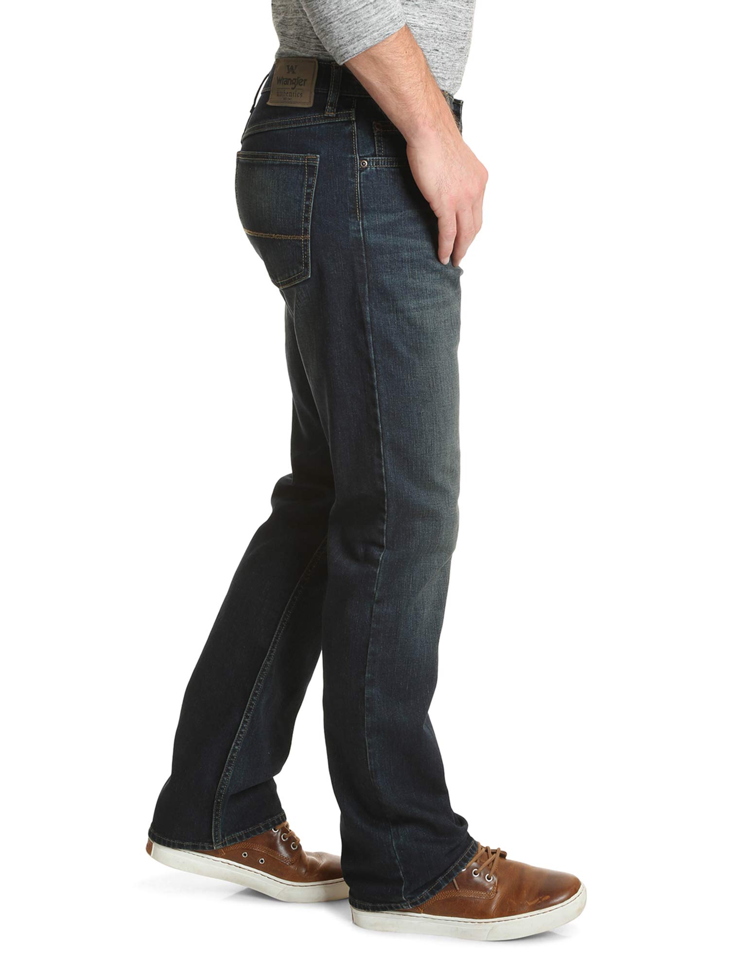 Wrangler Authentics Herren Relaxed Fit Boot Cut De Corte/Holgadon Jeans
