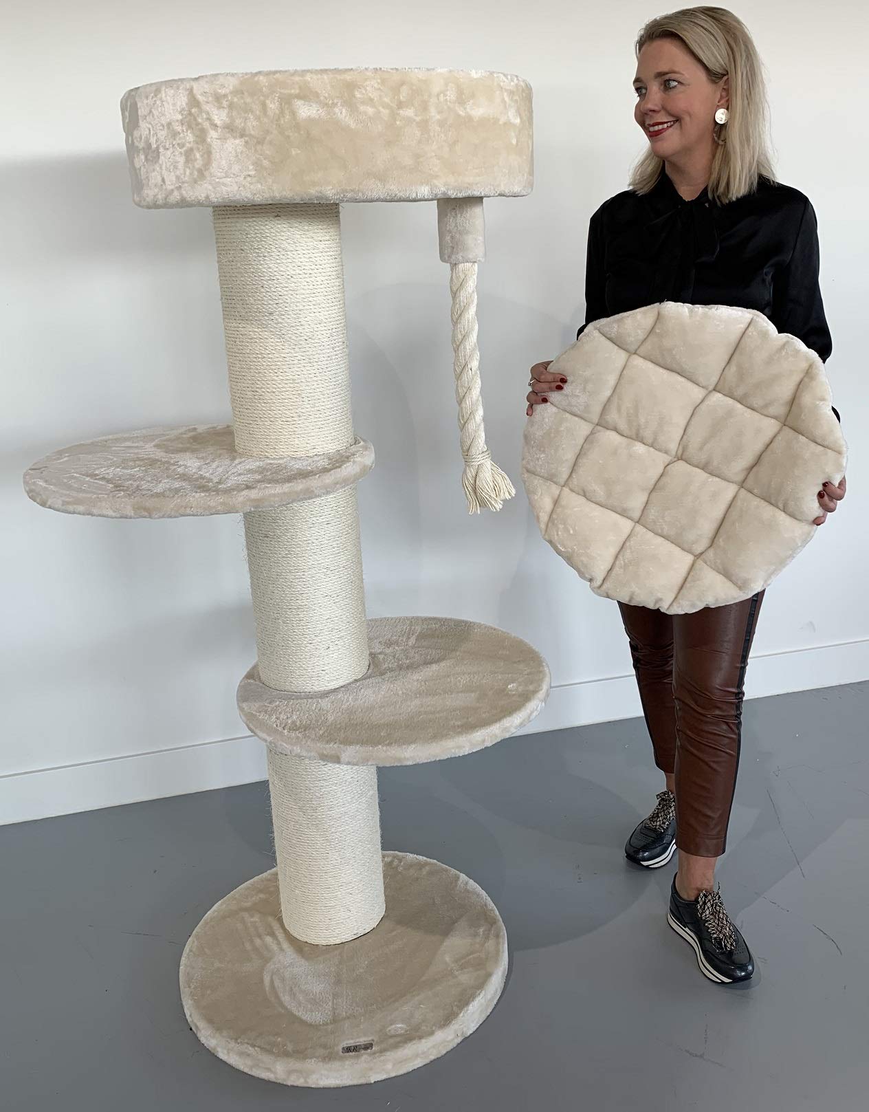 RHRQuality Maine Coon Sleeper XXL Cat Scratching Post for Maine Coon Large Cat Tree Heavy Cat