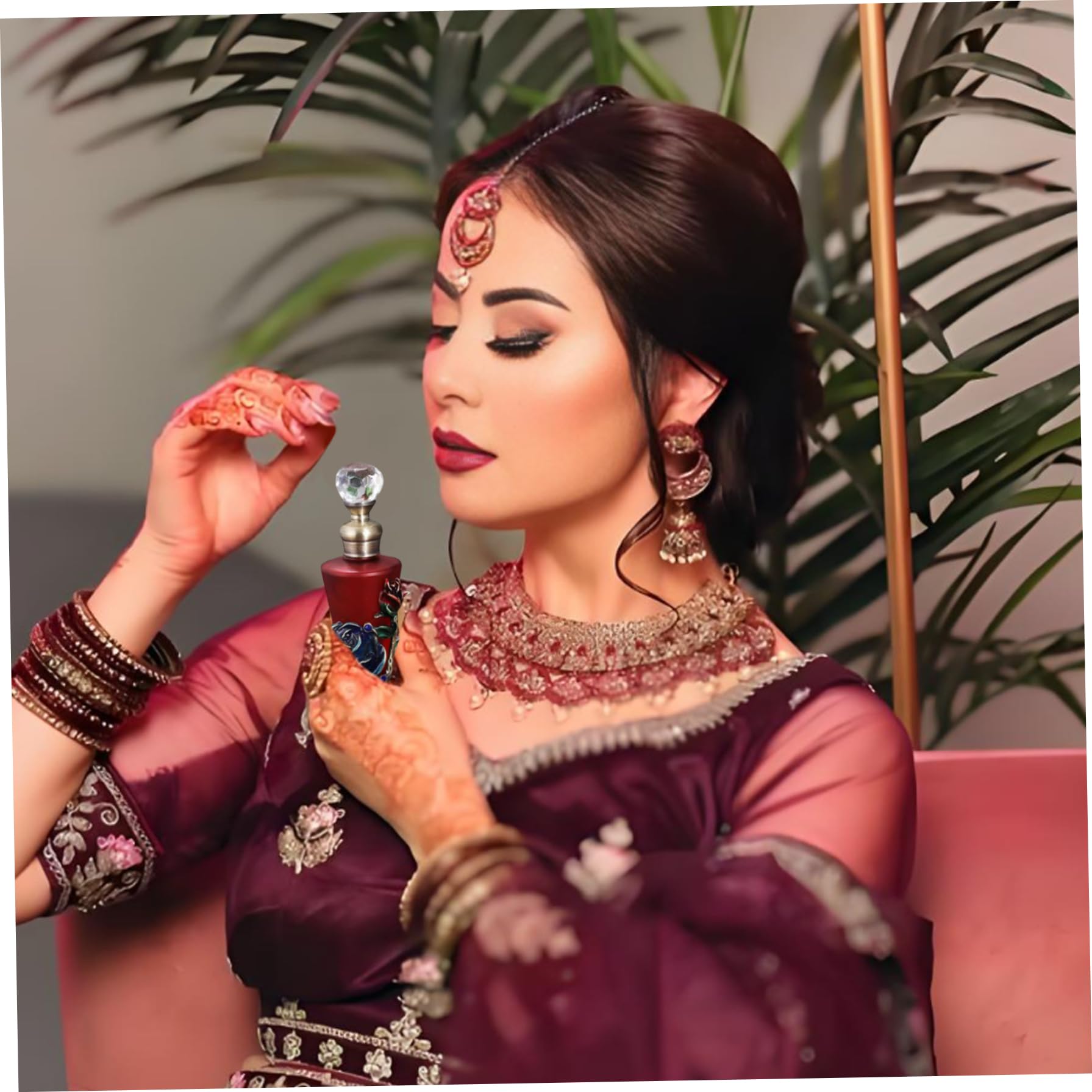 Aceite de perfume árabe, perfume de lujo de Dubai con diamantes de imitación con tapa de botella de cristal y fondo antideslizante, fragancia de aceite esencial de larga duración Dubai