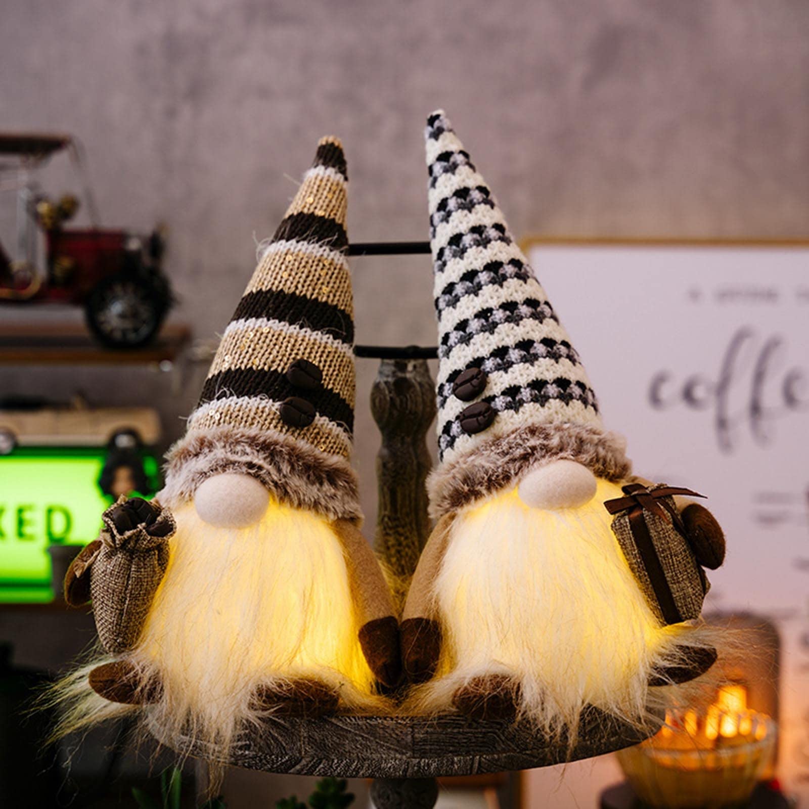 2 Kaffee Wichtel Plüschfiguren Ohne Gesicht - Filz Weihnachtsdeko Schwarz & Braun