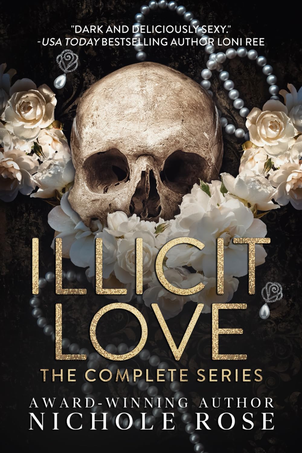Illicit Love: The Complete Series Paperback – 17 Sept. 2024