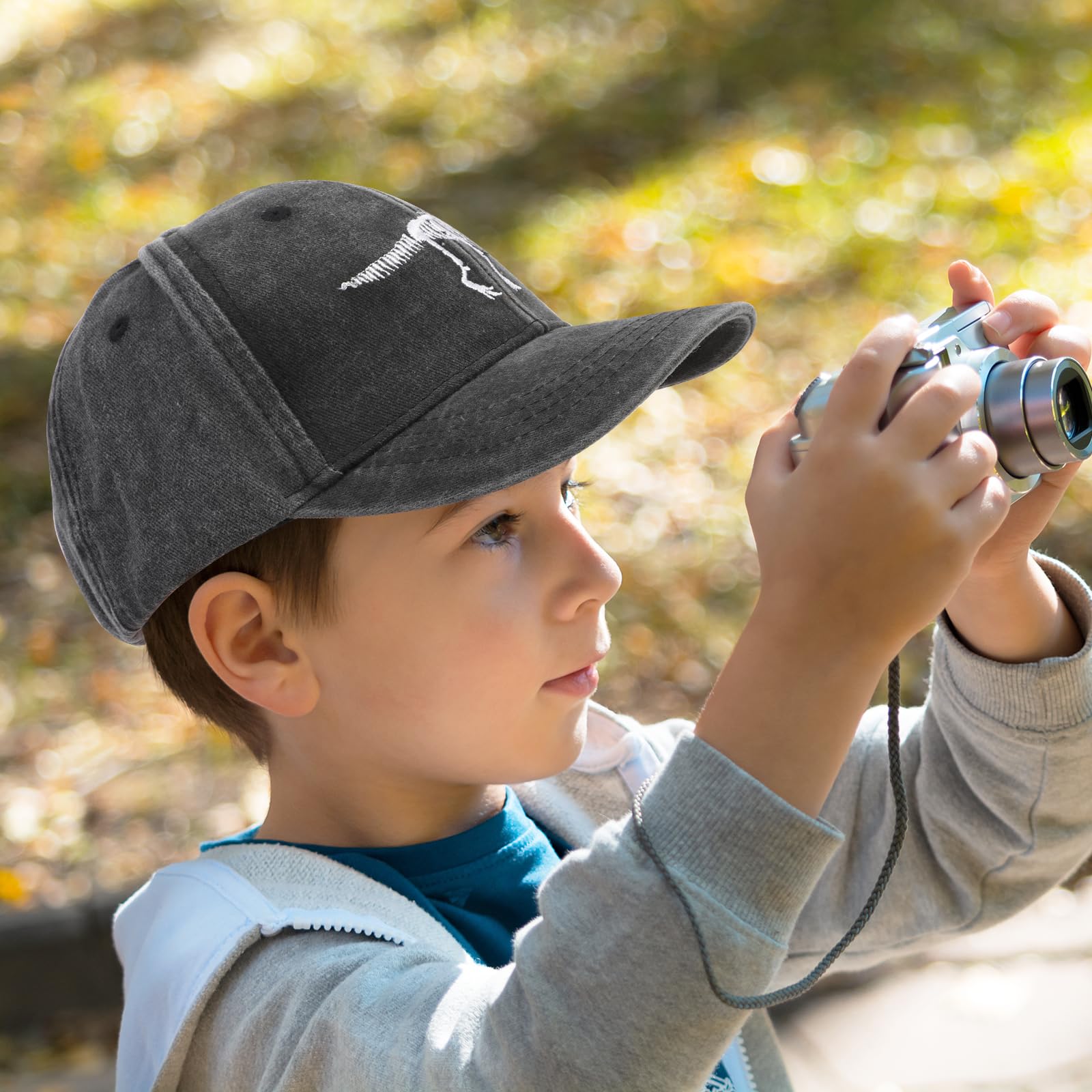 QKURT Gorra de Béisbol para Niños, Gorra de Sol de Verano, Gorra Deportiva con Protección UV, Gorra de Camionero Ajustable con Patrón de Dinosaurio para Niños de 3 a 8 Años