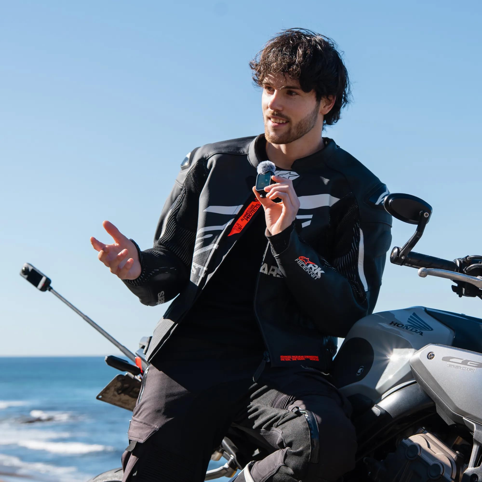 Insta360 GPS-Vorschau-Fernbedienung mit integriertem Mikrofon für X5 oder Ace Pro 2