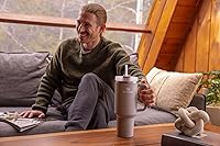 Vista 273 de STANLEY Quencher H2.0 Vaso Térmico con asa y pajilla, 64 onzas, tapa Flowstate de 3 posiciones, gran capacidad para viajes y deportes, vaso de acero