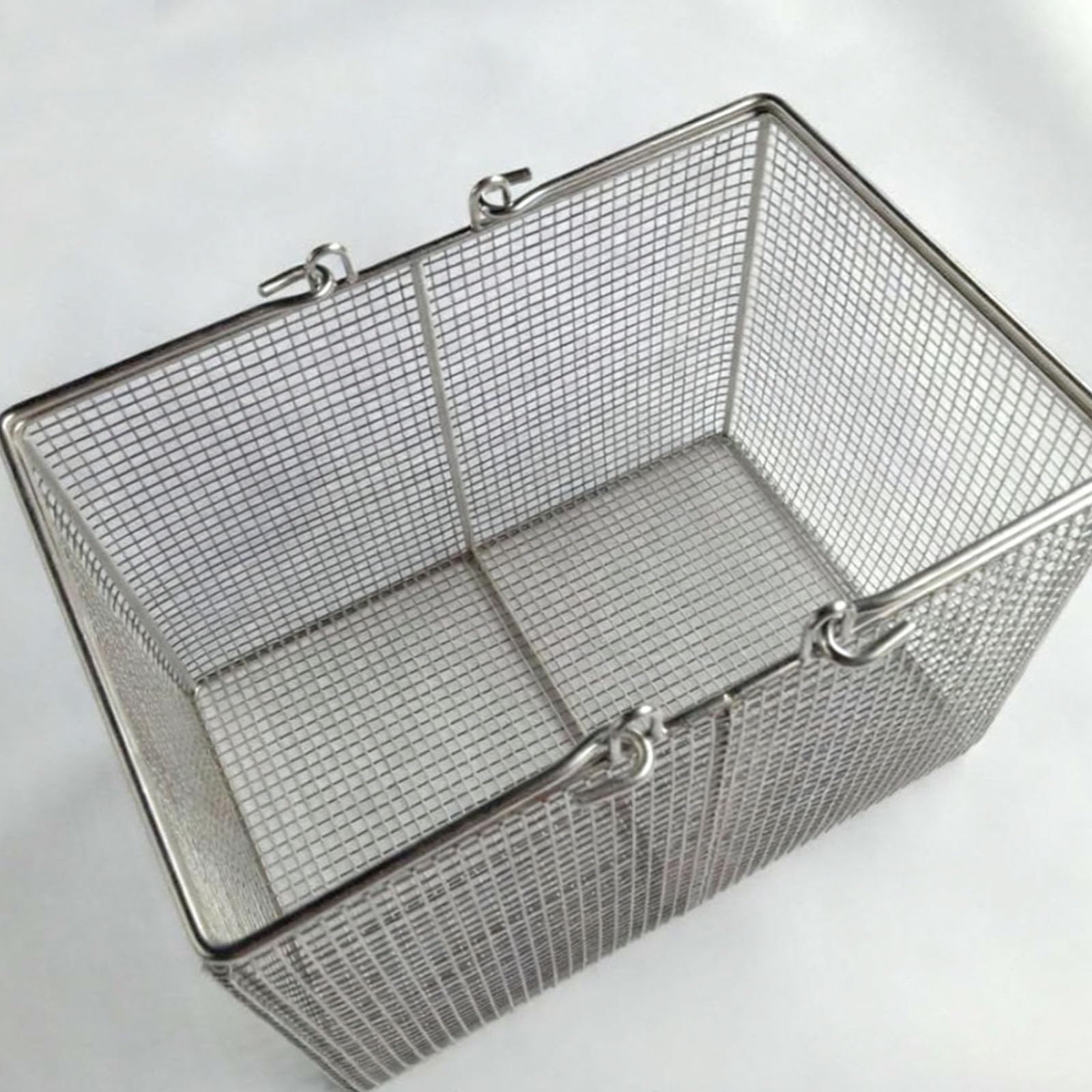 Vassoio per strumenti in acciaio inossidabile 304, cestino perforato per sterilizzazione con manico, griglia da 9 mm per chirurgia e odontoiatria, 30 x 20 x 20 cm