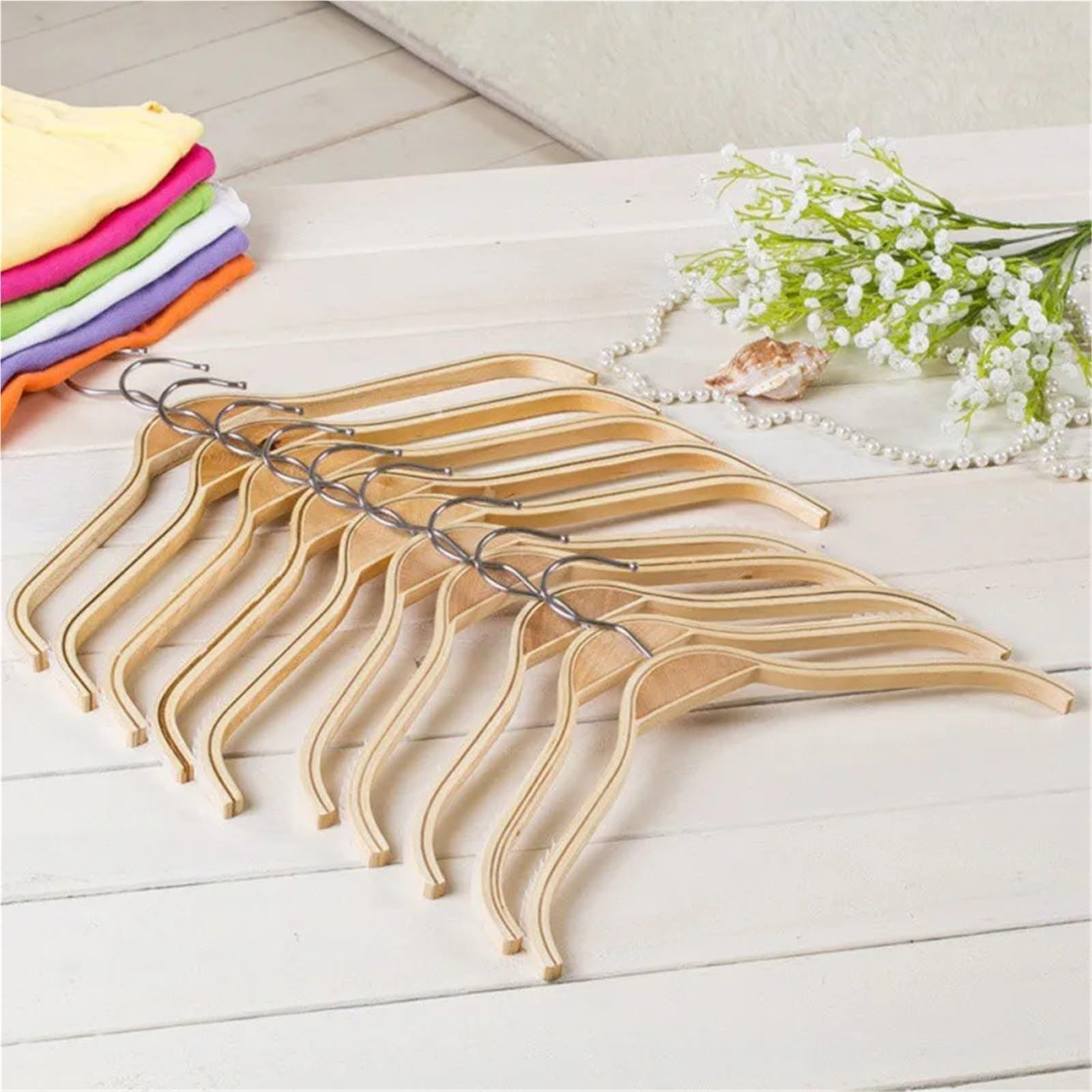4 Stück Massivholz-Kleiderbügel mit Breiten Schultern, Kleiderbügel aus Holz, rutschfest, for Anzug und Hose, Kleiderständer for Schrank und Kleiderschrank(38cm)