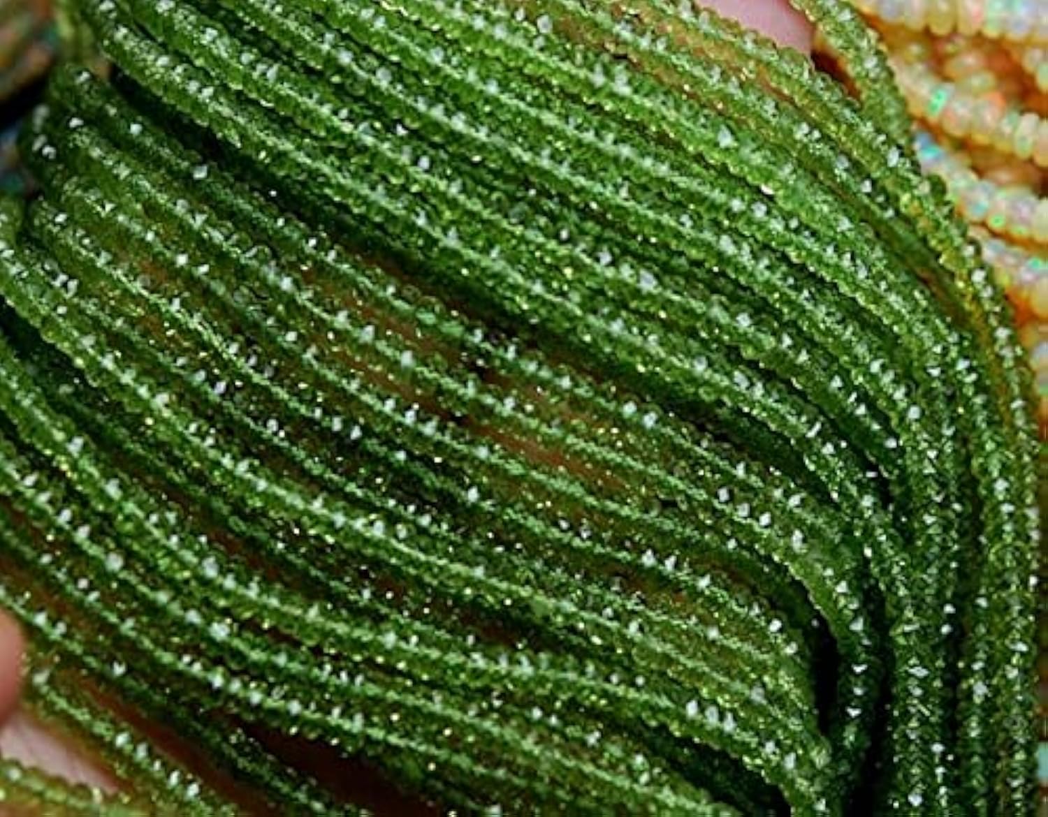 Peridot Faceted Rondelles LKBEADS perles naturelles sans défaut 4mm
