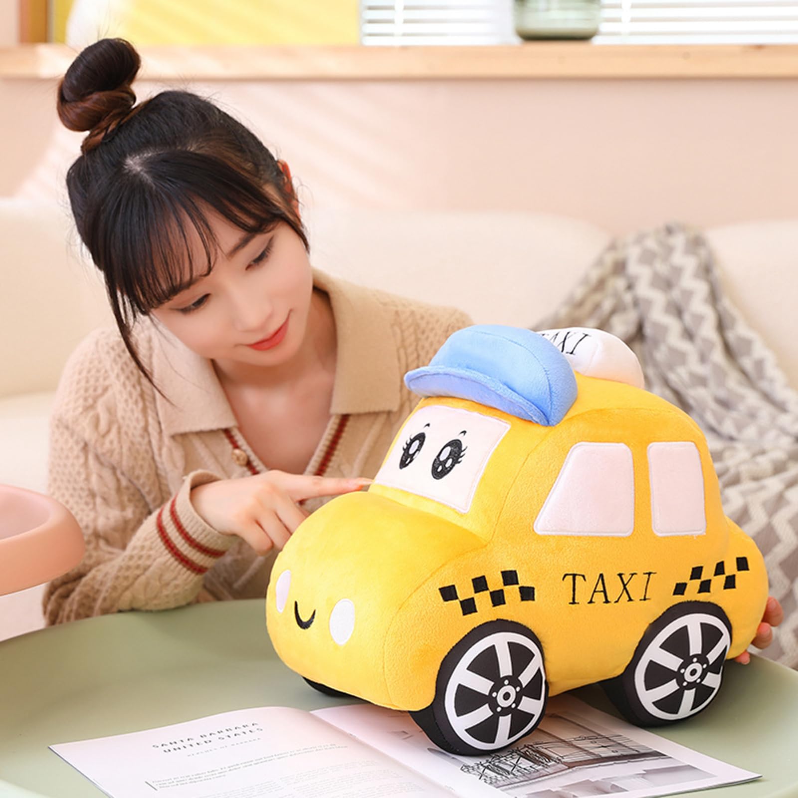 Peluche De Coche De Dibujos Animados De 23 Cm – Cojín Suave De Felpa Corta Y Algodón PP, Ideal Para Decorar El Sofá, Dormitorio O Llevar De Viaje