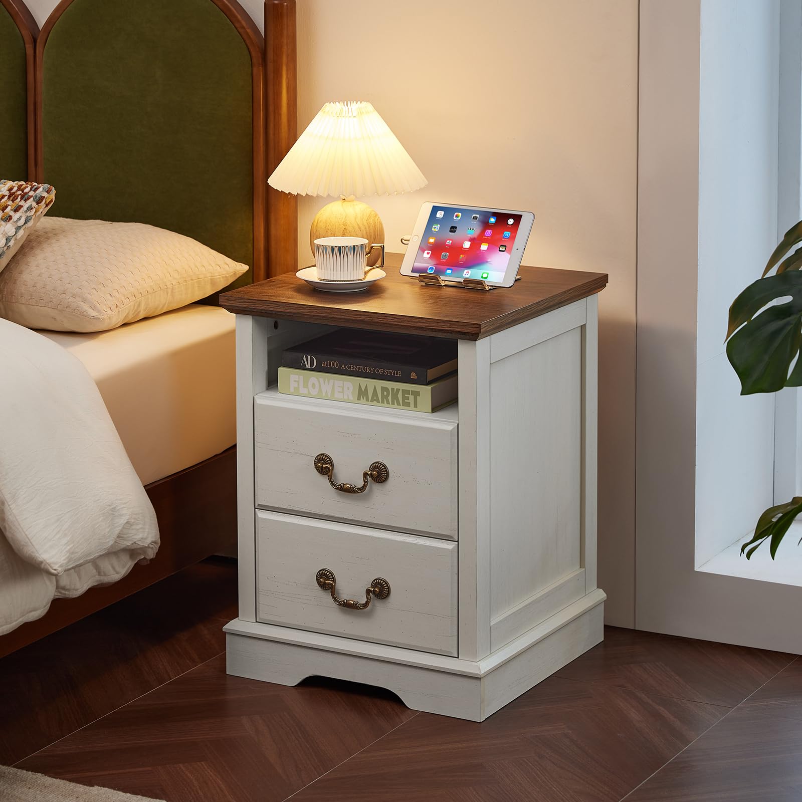 18-Inch Farmhouse Nightstand Set of 2 with Charging Station - Dettaglio