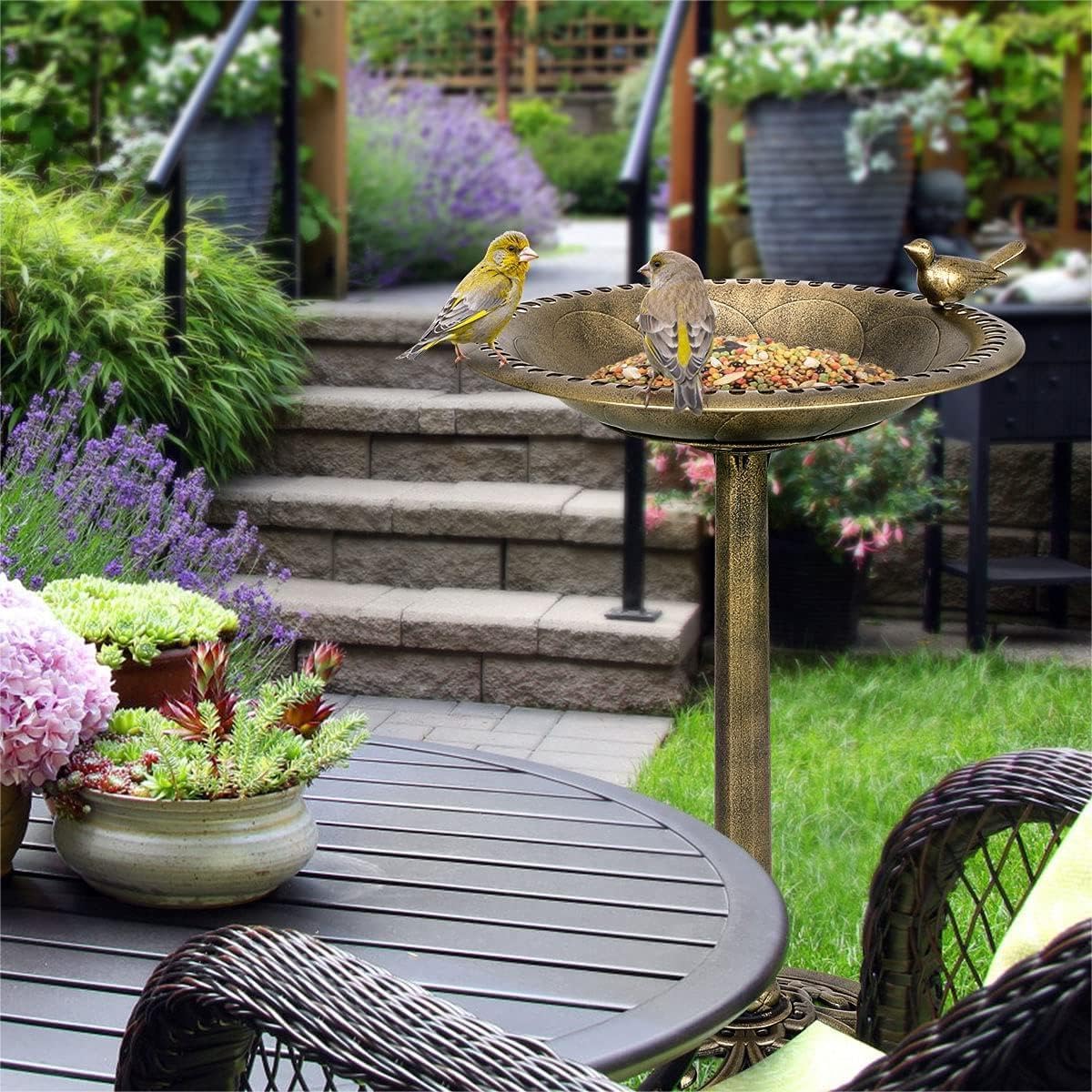 SOARS Magiatoia per Uccelli Ø51 x 72 cm di Altezza, Abbeveratoio per Uccelli Selvatici Decorazione da Esterno Stile Rustico Effetto Bronzo, Vasca per Uccello da Giardino e Balcone (Bronzo Giallo)