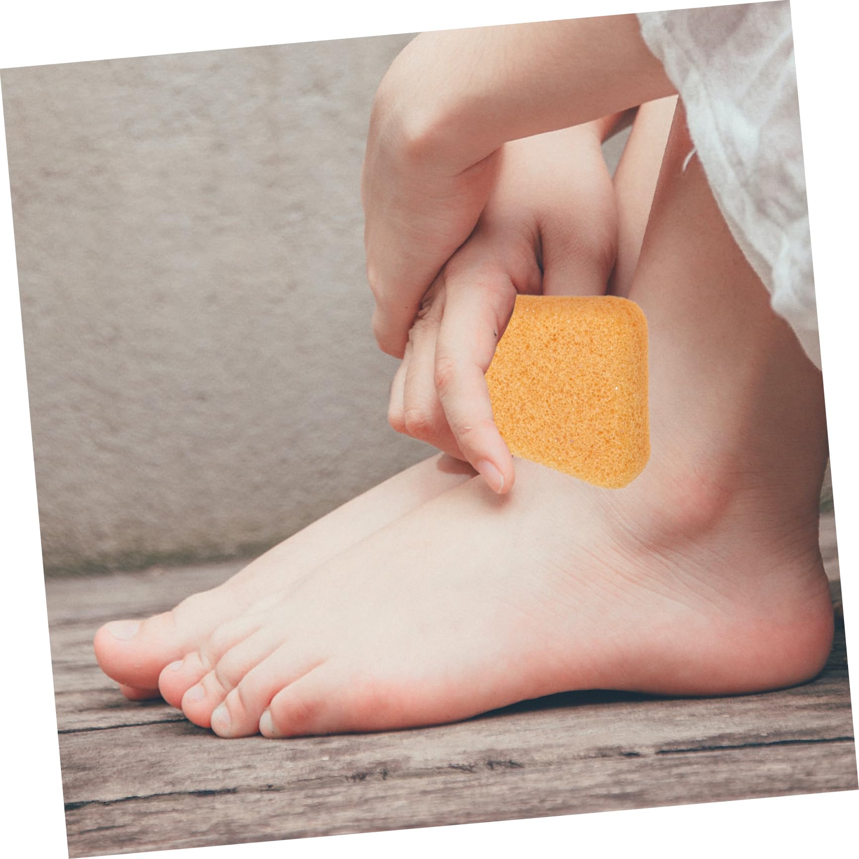 Housoutil 3pcs Foot Rubbing Stone Pedicure Exfoliating Tool Remover for Feet Dead Skin Scaler Grinding Foot Tool Random Color