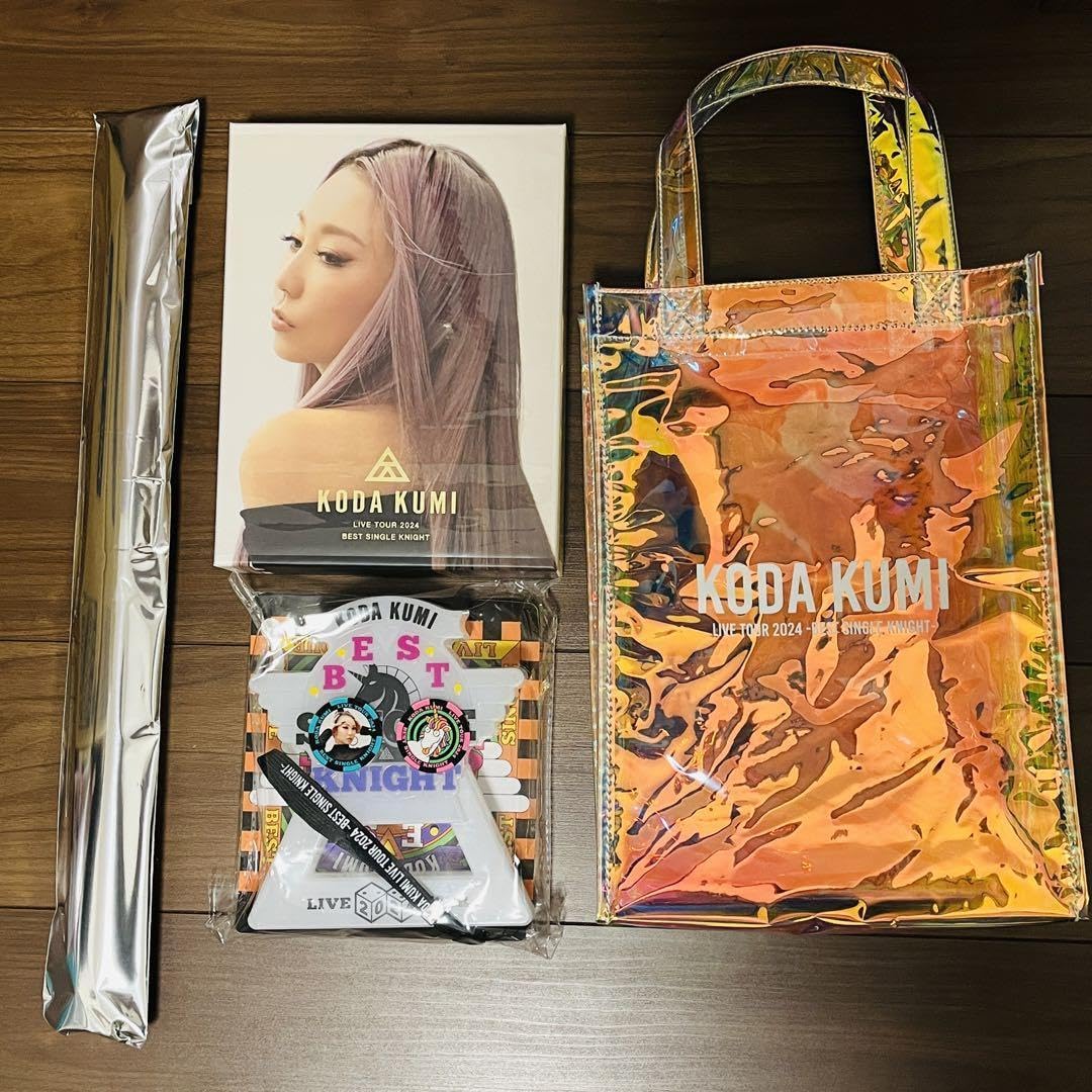 倖田來未 非売品グッズ×ペンライト×コイン×銀テープ セット大阪 Amazon.co.jp: 倖田來未 グッズ×ペンライト×コイン×銀テープ