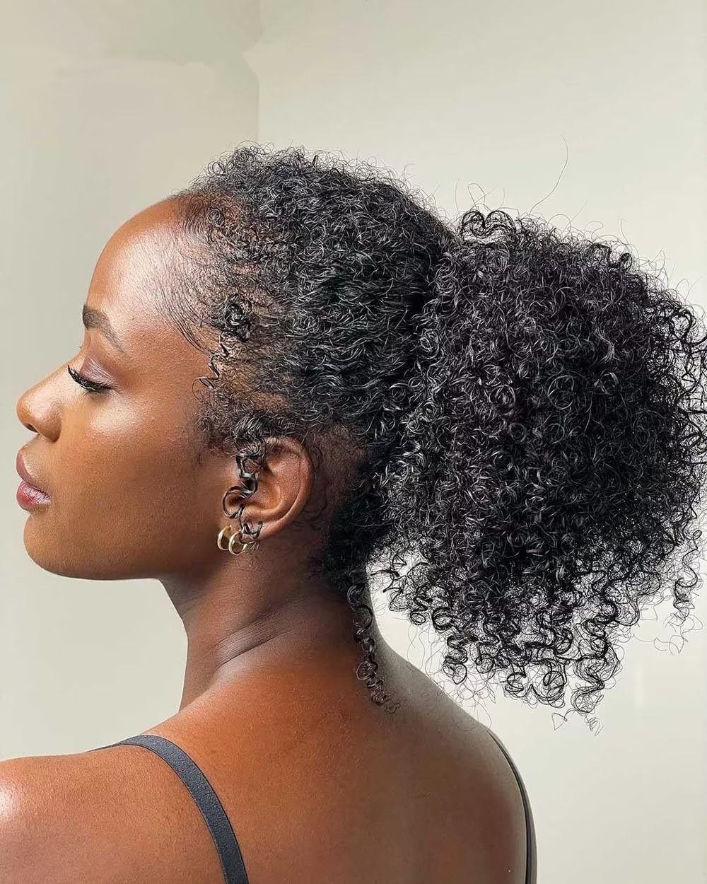 360 Human Hair Deep Wave HD Lace Wigs with Curly Baby Hair 180% Density Full End Lace Frontal Human Hair Curly Wigs 4C Kinky Curly Edges 360 HD Lace Wigs Brazilian Virgin Hair Glueless Wig 18Inch