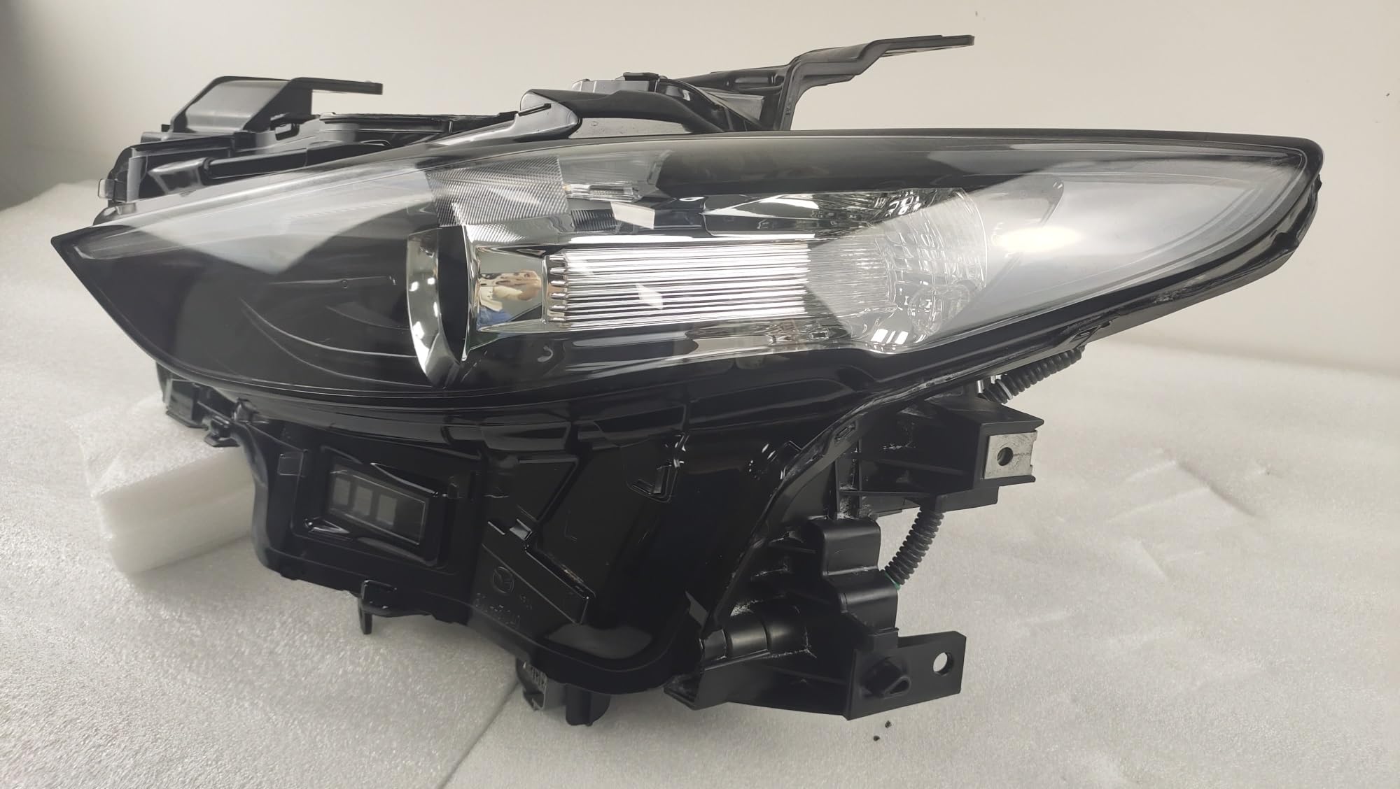 Amazon | 車の LED ヘッドランプマツダ 3 MZD3 2020-2022 ヘッドライト