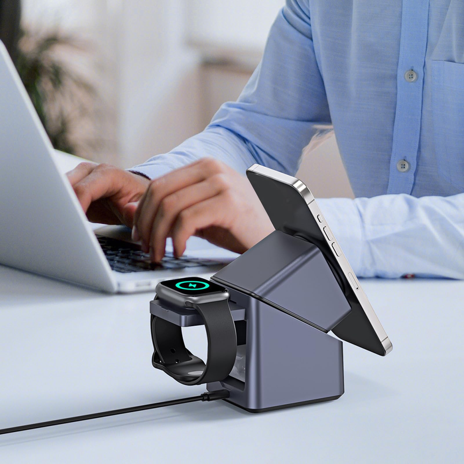Fabater Stazione di Ricarica Wireless 4 in 1 per Telefono, Smartwatch, Auricolari, Supporto Magnetico per Caricabatterie con Rotazione di 180 Gradi e Display Orologio