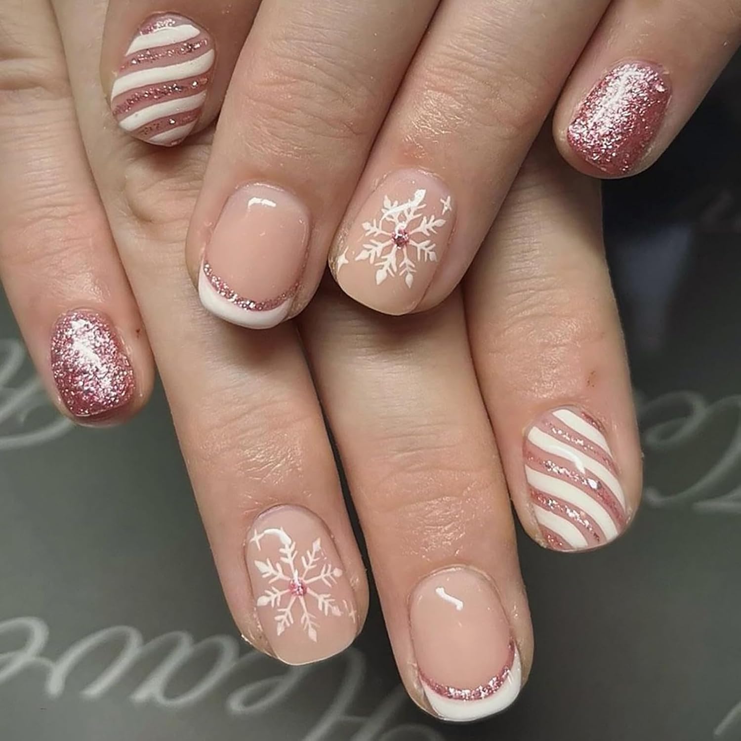 Christmas Press on Nails Short Square MABKJLF French Tip Fake Nails Pink & White False Nails with Designs Snowflake Swirl Glitter Glossy Glue on Nails Acrylic Nails for Women Girls 24 Pcs Christmas Nails11