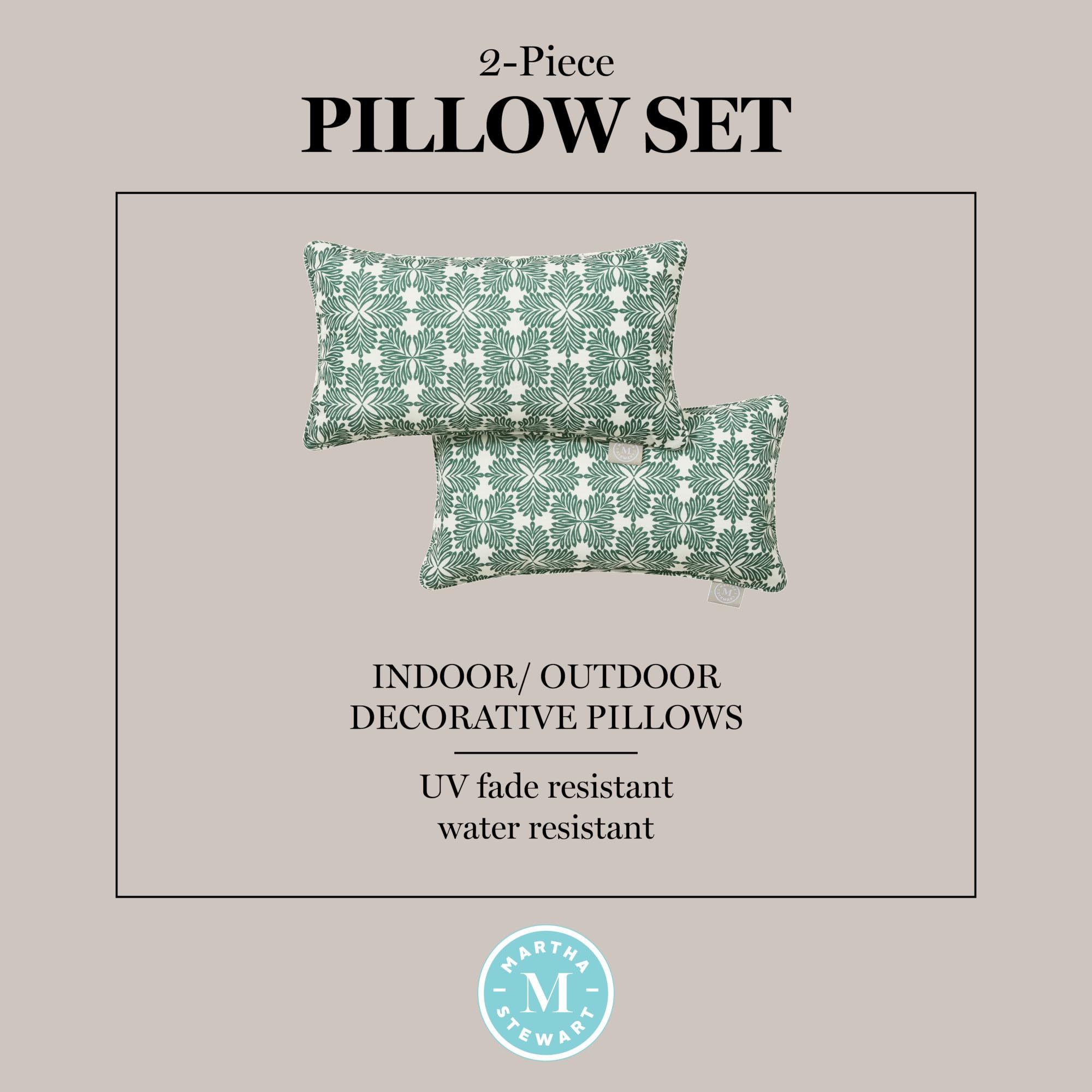 Martha Stewart Tulum - Set di 2 cuscini decorativi per interni ed esterni, resistenti allo sbiadimento UV, idrorepellenti, design moderno stampato, 28 x 45 cm, verde