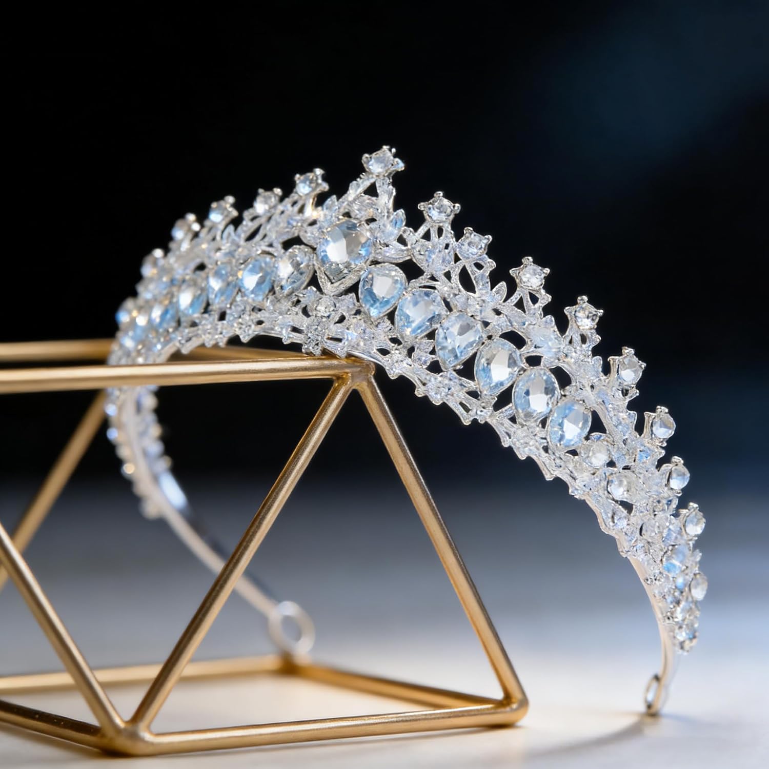 Silver Tiara for Women Princess, Crown HeadBand Queen Rhinestone, Silver Wedding Hair Accessories Crystal for Bride, Jewelry Headpiece for Birthday Costume Party Prom Pageant