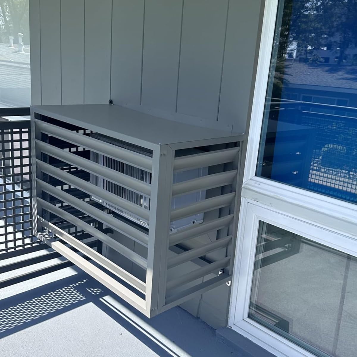 Housse de protection pour pompe à chaleur et climatiseur d'extérieur en alliage d'aluminium - Grille de protection contre les intempéries - Gris - 100 x 50 x 70 cm