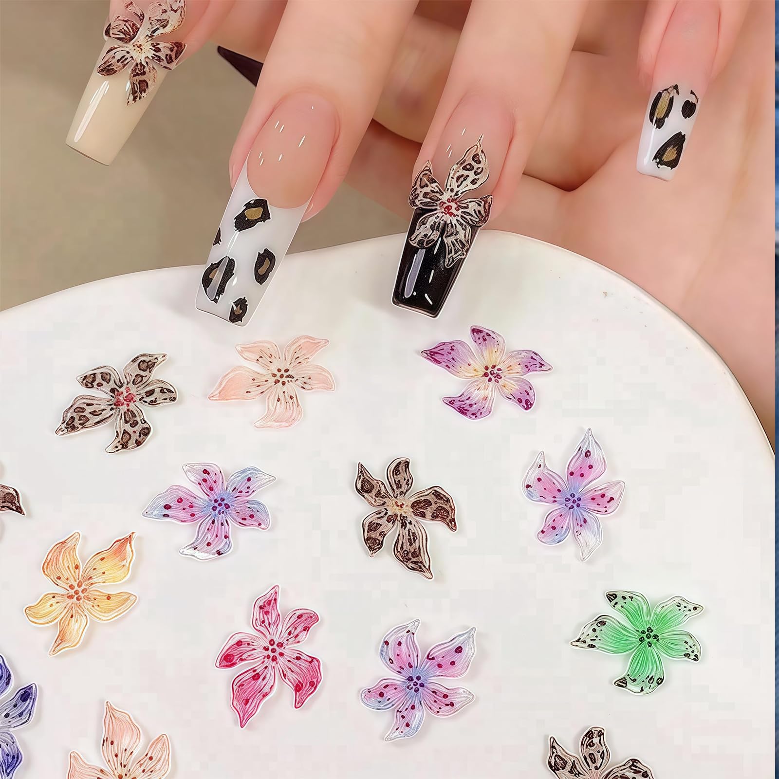 GlamRays 60 sztuk hawajskich zawieszek 3D do zdobienia paznokci – kryształ hibiskusa i kolorowe dekoracje diamentowe z małymi kwiatami na lato