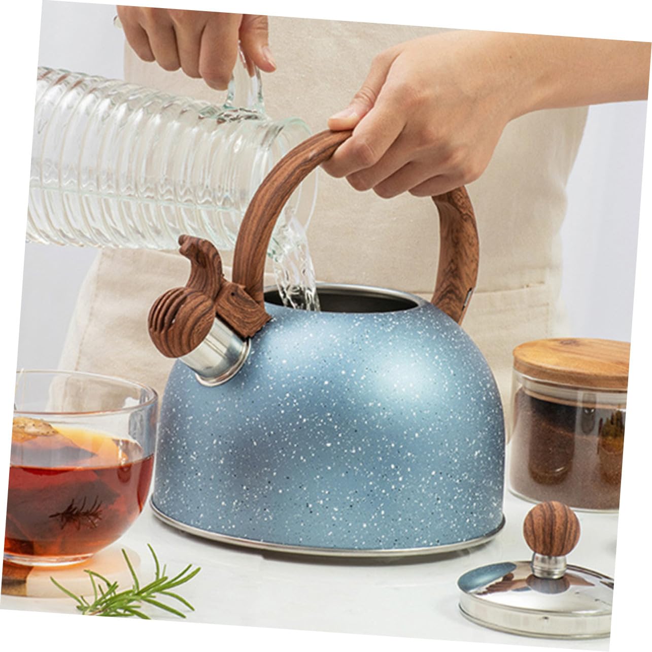 Pfeifender Teekessel 2, 5 L Blau aus Edelstahl und Kunststoff | Großes Fassungsvermögen, Hohe Temperatur und Korrosionsbeständigkeit, ein Stück Modell