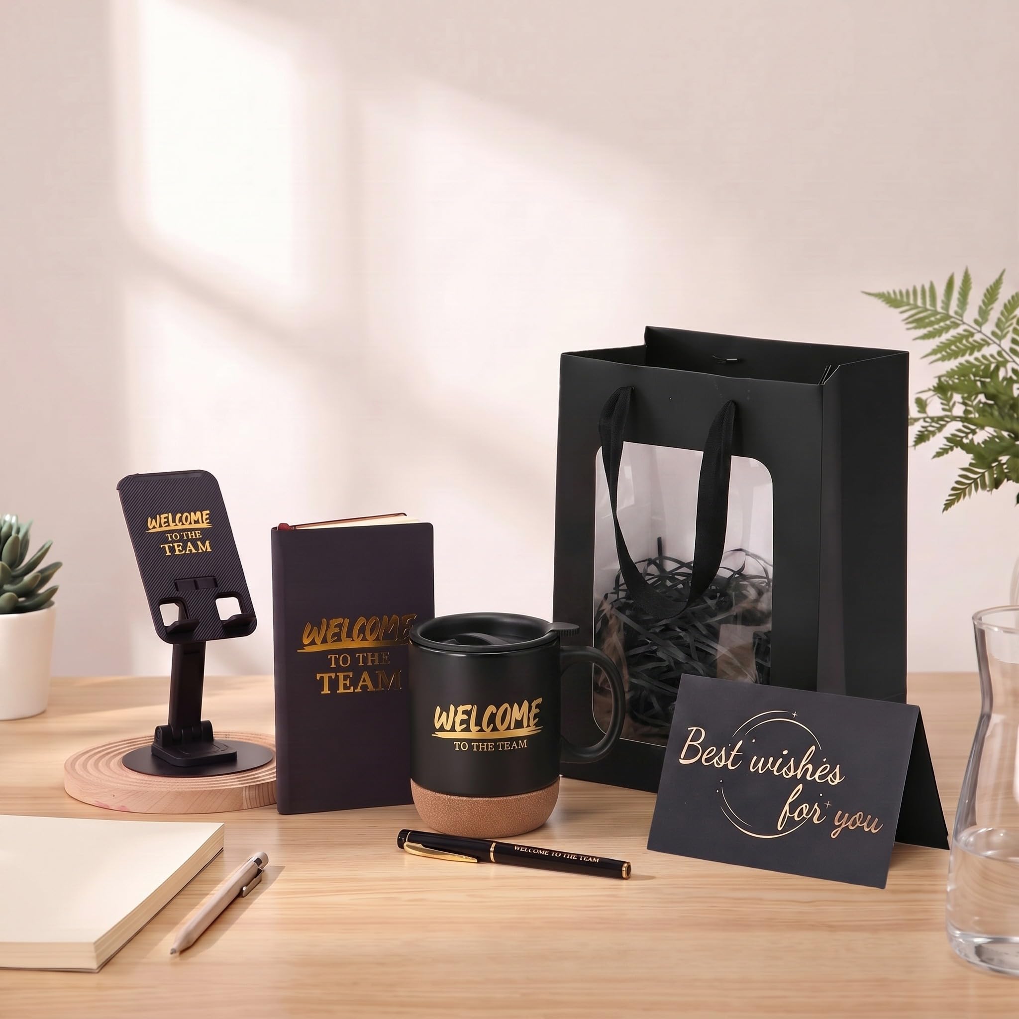 Lot de 6 cadeaux pour nouvel employé - Cadeau « Welcome to the Team » - 445 ml - Support pour téléphone - Pour carnet de notes inspirant - Sac en papier kraft - Cadeau de reconnaissance