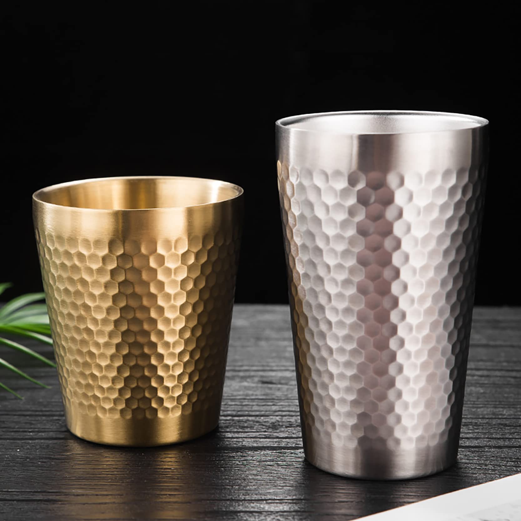 4 Stück Edelstahlbecher (450 ml/Per, Silber), Diamant-Hammer-Muster, leichte Eisteetassen, doppelwandiger Bierkrug, wiederverwendbarer Metall-Kaffeebecher, für Camping, Outdoor, Party