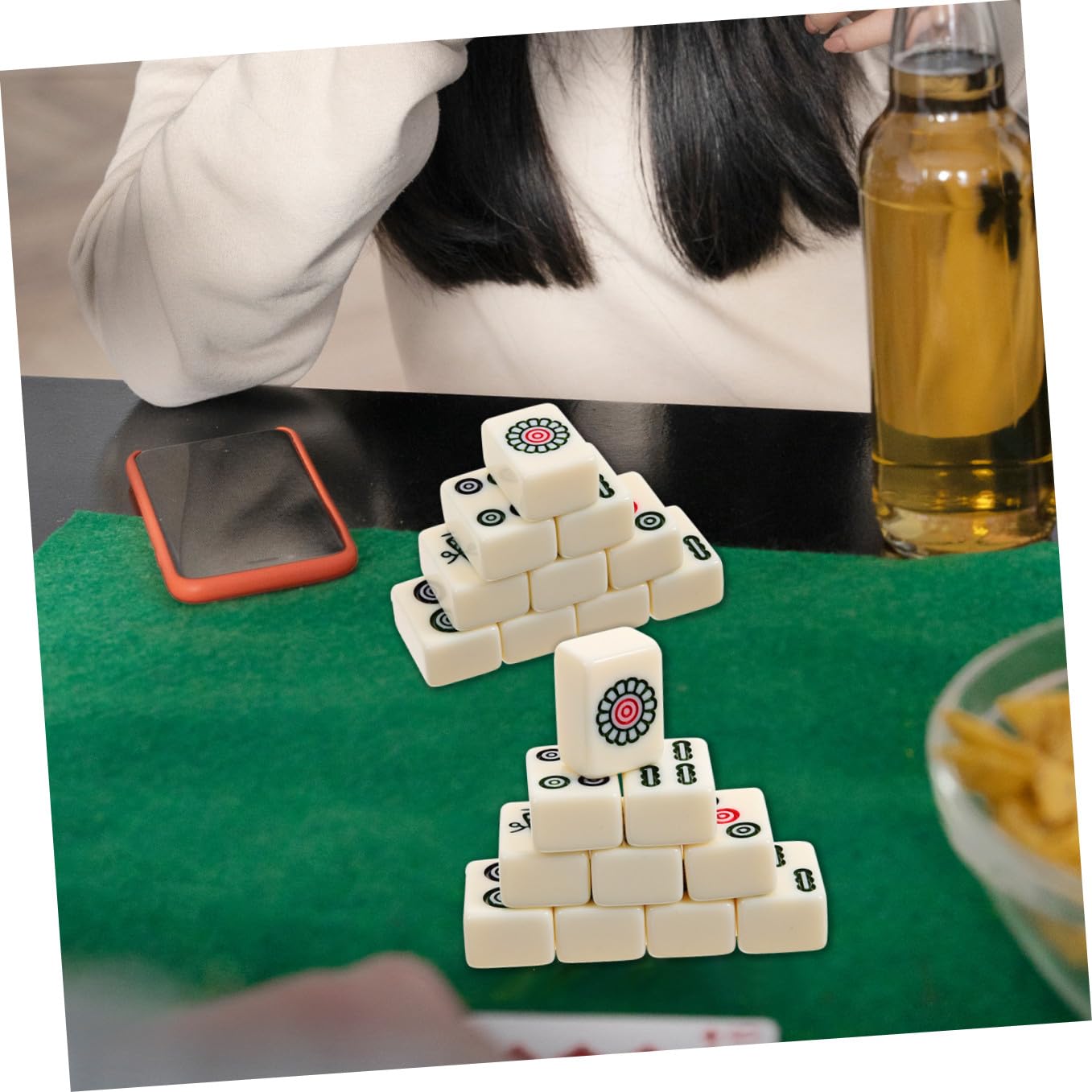 GALPADA Praktisches Chinesisches Mahjong Satz Kleiner Reise Tischspiel mit Melamin und PVC Tragbares Mahjongspiel für Indoor Freizeit und Gesellige Runden Zuhause