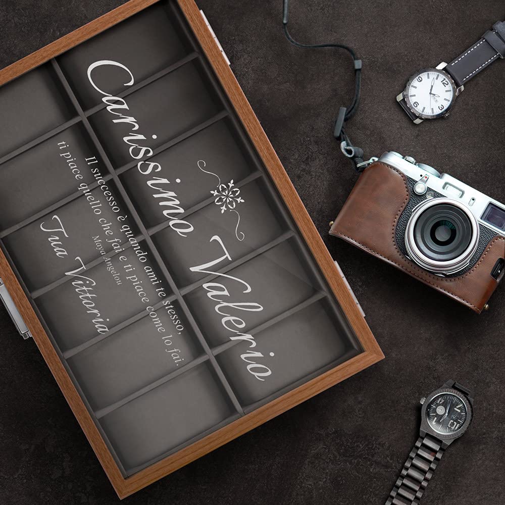 Maverton Cofanetto Porta Orologi con 12 scomparti - Custodia orologi in legno - Coperchio in vetro - Fodera in velluto grigio - incisione personalizzata - regalo uomo - Vita