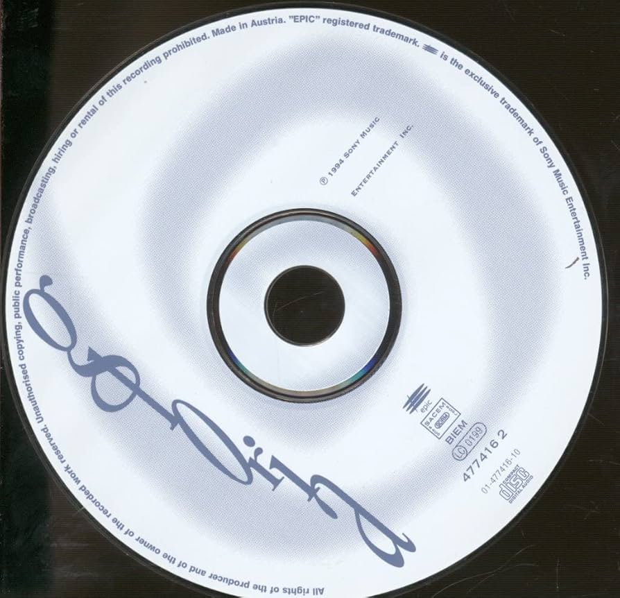 Amazon.co.jp: Hold Me, Thrill Me, Kiss Me: Music