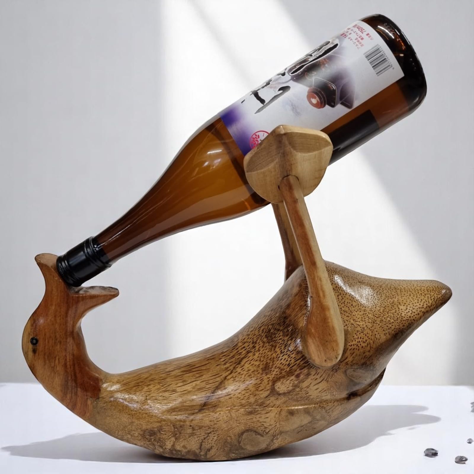 Kinaree Deko Ente aus Holz als Weinhalter – handgefertigte „Saufente“ aus Massivholz & Bambuswurzel – witziges Weinregal Geschenk