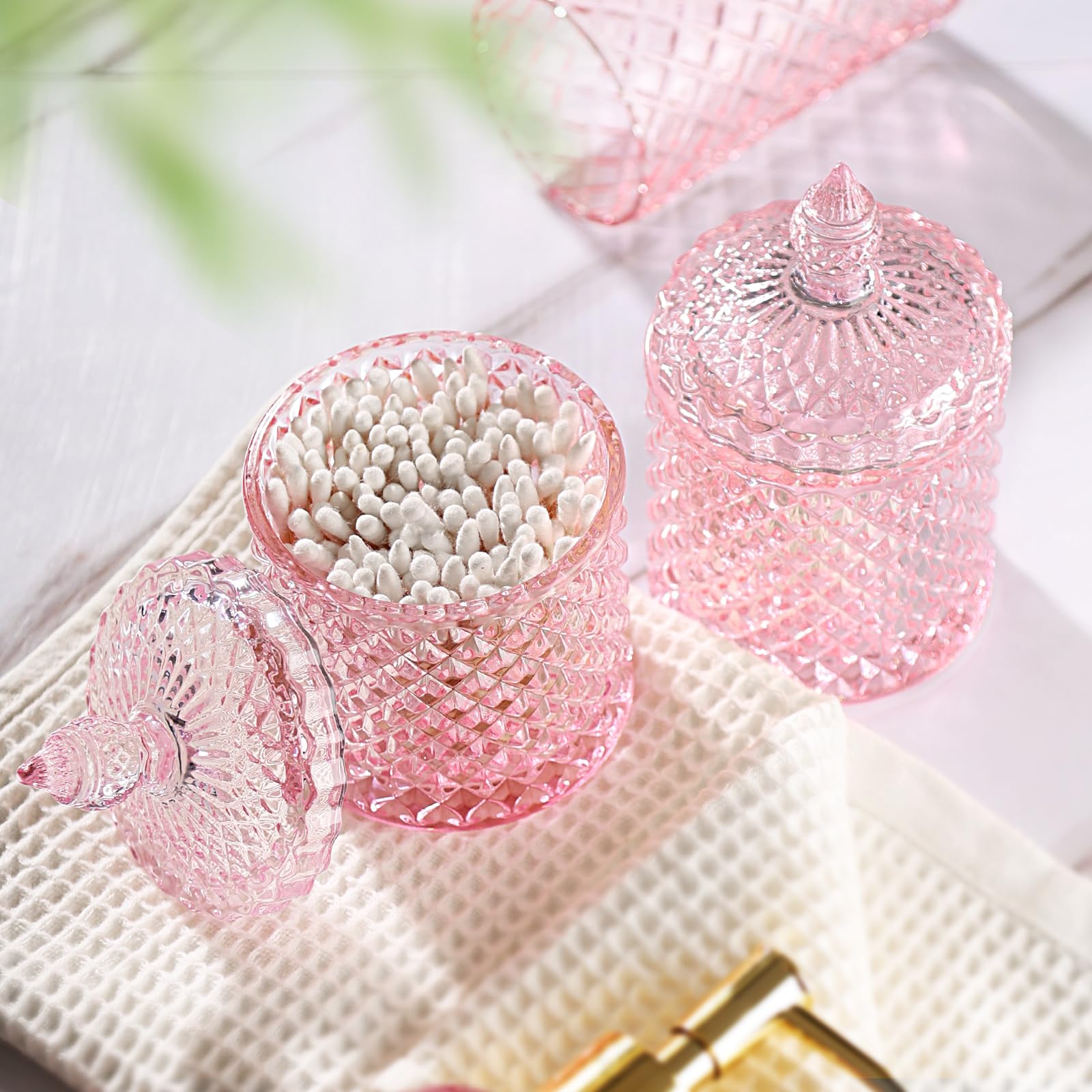 RYTOXILO Set di accessori da bagno rosa, confezione da 4 pezzi, set completo di accessori per la decorazione del bagno, dispenser di sapone in vetro diamantato e portaspazzolino, set per organizer da