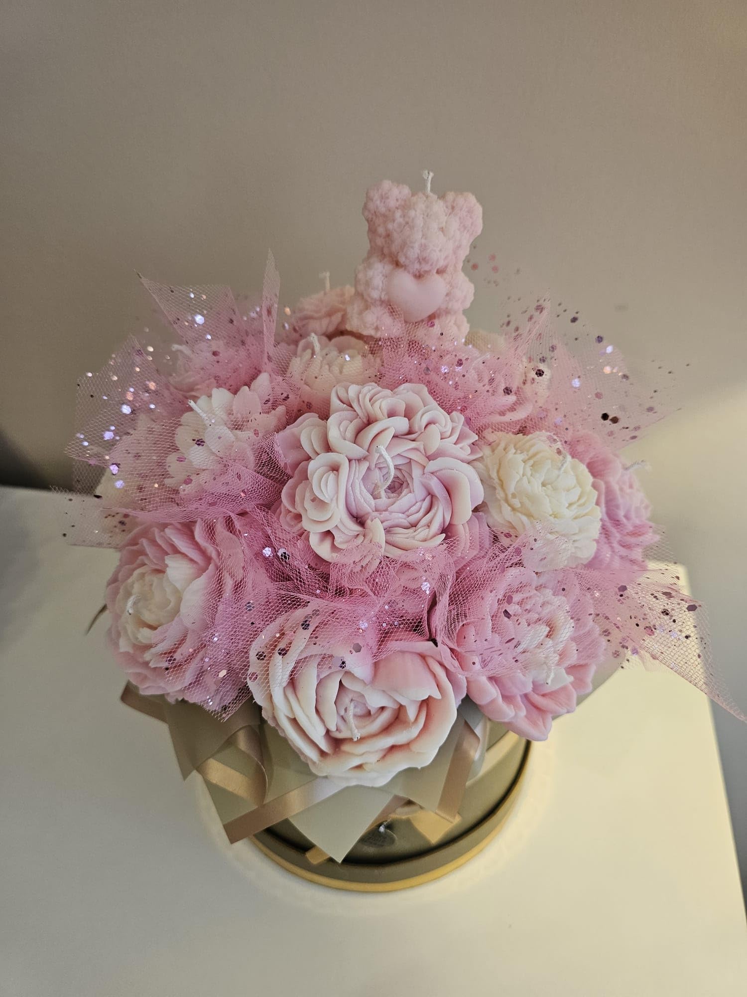 Duftkerzen Flowerbox mit Bär Vanille Rapswachs Handgefertigt | Romantische Dekoration, Kerzenstrauß floral, Muttertag & Valentinstag, Kerzen Geschenkset, Rosa Blumenbox