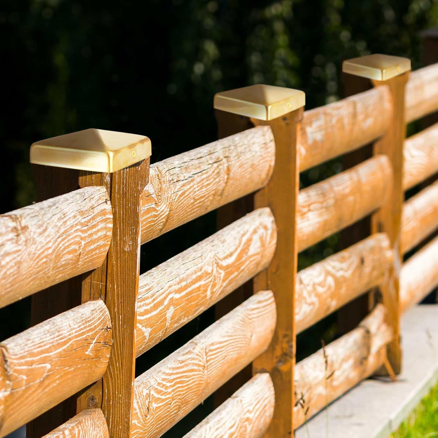 Tandefio 2 Pcs 4x4'' (Actual 3.5x3.5'') Fence Post Caps Solid Brass Pyramid Decking Caps with Screw Golden Brass Bed Post Cap for Metal Wood Cedar Fence Deck Corridors Mailbox Posts End Cover