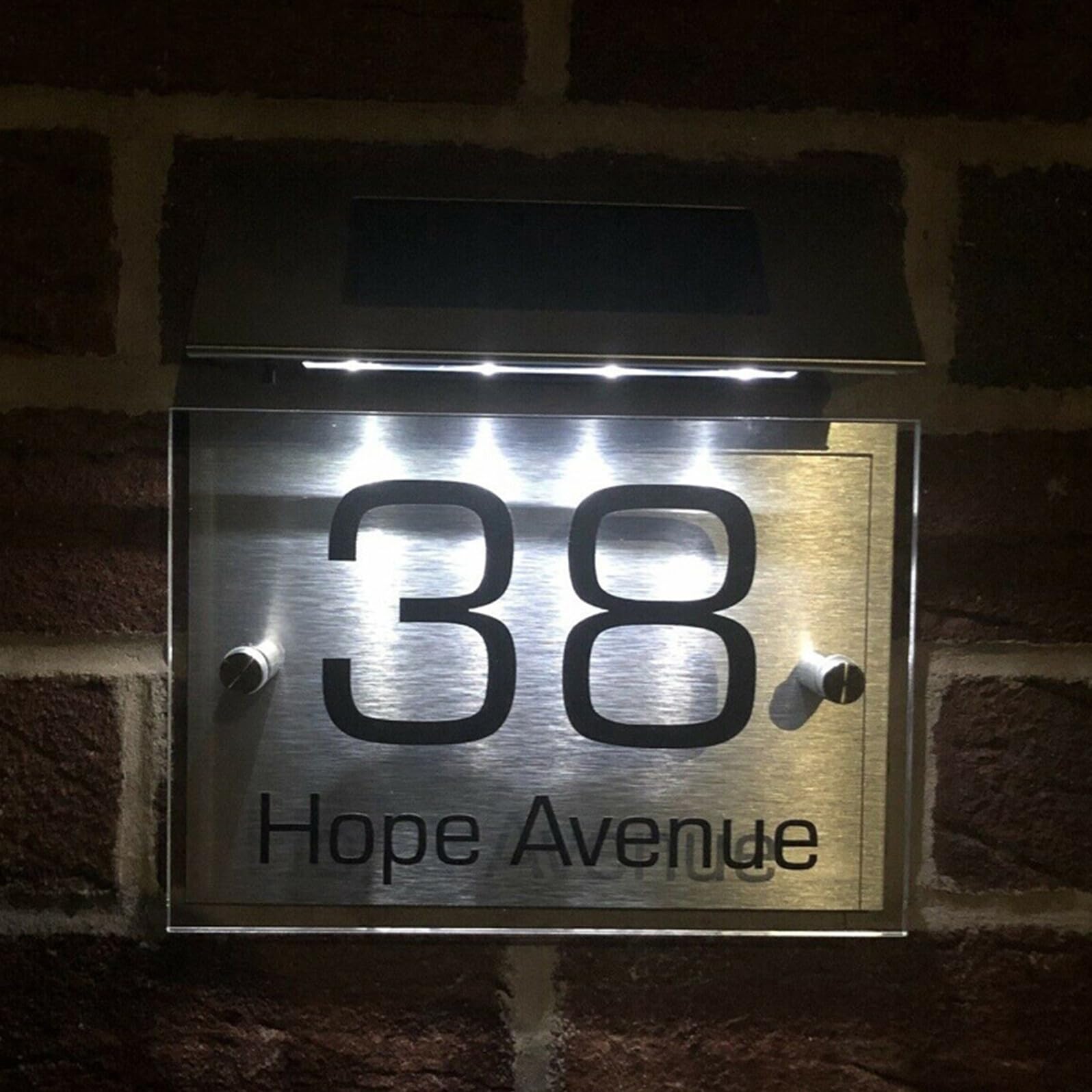 WOONEKY Lampada da Parete Solare con Numero Civico in Acciaio Inox 4 LED Luce a Induzione a Energia Solare per Esterni Illuminazione Ecologica con Rilevatore di Luce per Casa e Giardino