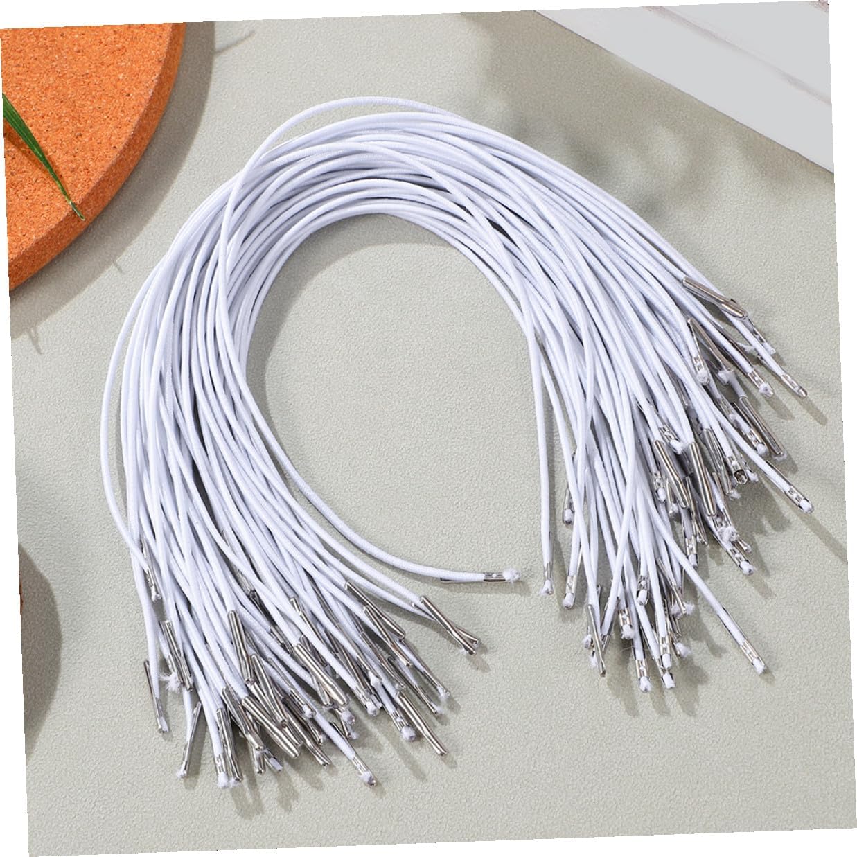 TIDTALEO 200pcs Soft Stretch Elastic Cords with Metal Ends Round Drawstring Cord for Mask Making Craft Projects Bookbinding DIY Party Accessories White
