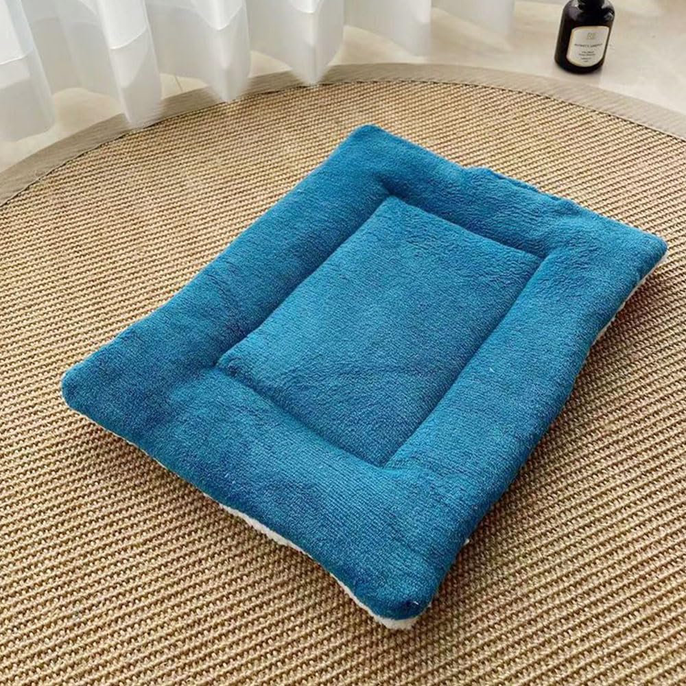 Hiseng Soft Fluffy Dog Bed, Self-Warming Sherpa Cat Bed Washable Simple Solid Color Dog Beds Medium, Short Velvet Anti-Slip Bottom Cat Beds for Indoor Cats (M/55x40cm,Lake Blue)