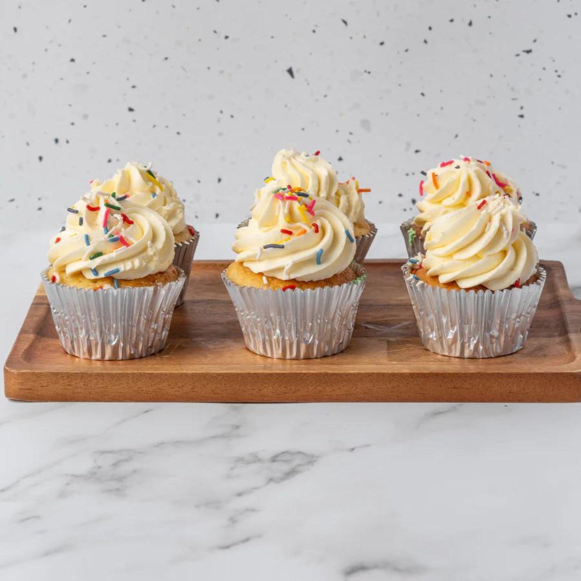 Vanilla Cupcakes | Delicious Handmade Cupcakes | Freshness Guaranteed | Baked Daily by Professional Bakers |For All Occasions | 6 Cupcakes Per Box
