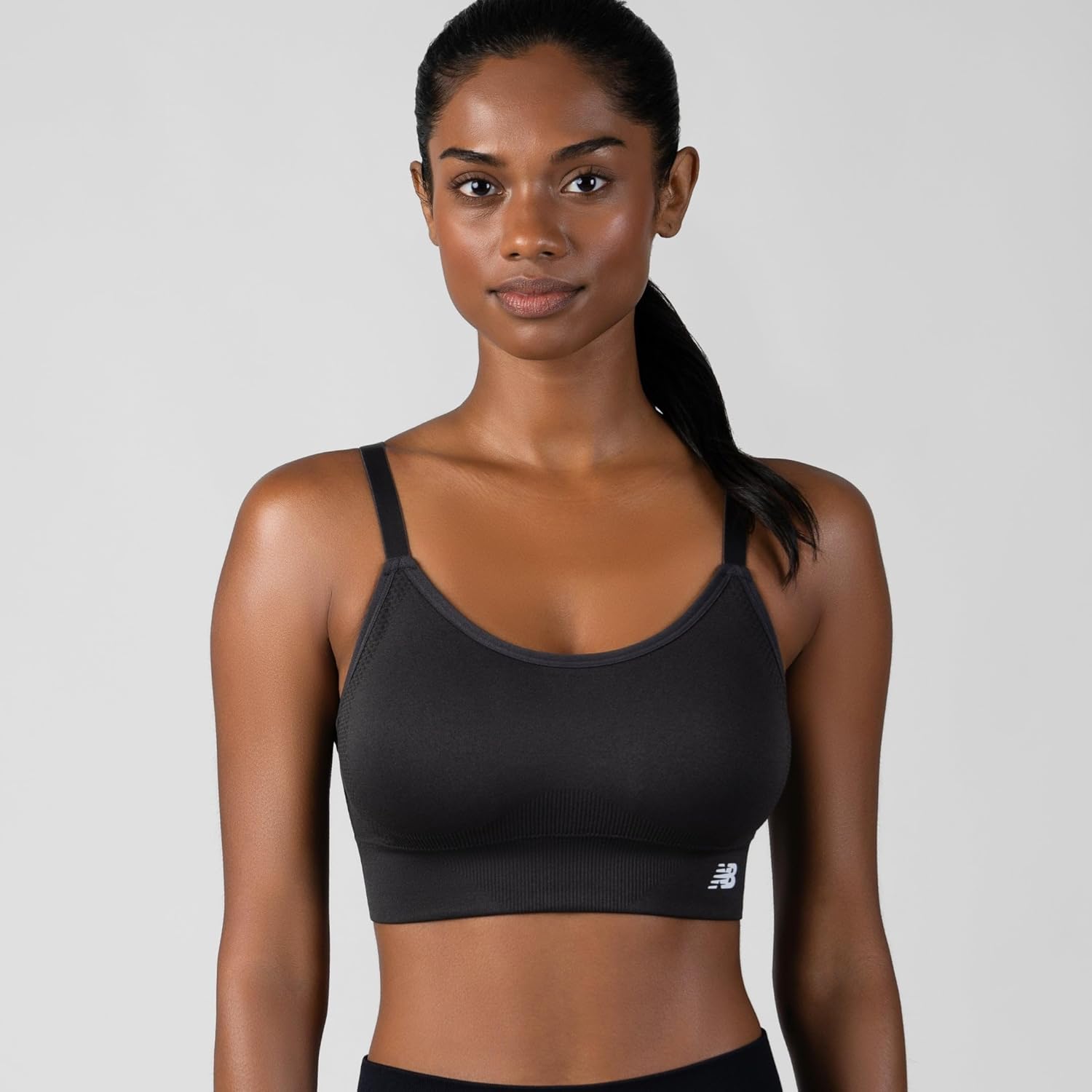 New Balance Seamless Sports Bra for Women, Strappy Medium Support, Yoga Athletic Moisture-Wicking Bra, Sostén Deportivo - Image 2