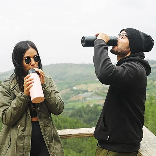 Miniatura 8 de JoyJolt Botella de agua con triple aislamiento con tapa de popote y tapa abatible. Botella de agua grande de 32 onzas, botella de acero inoxidable