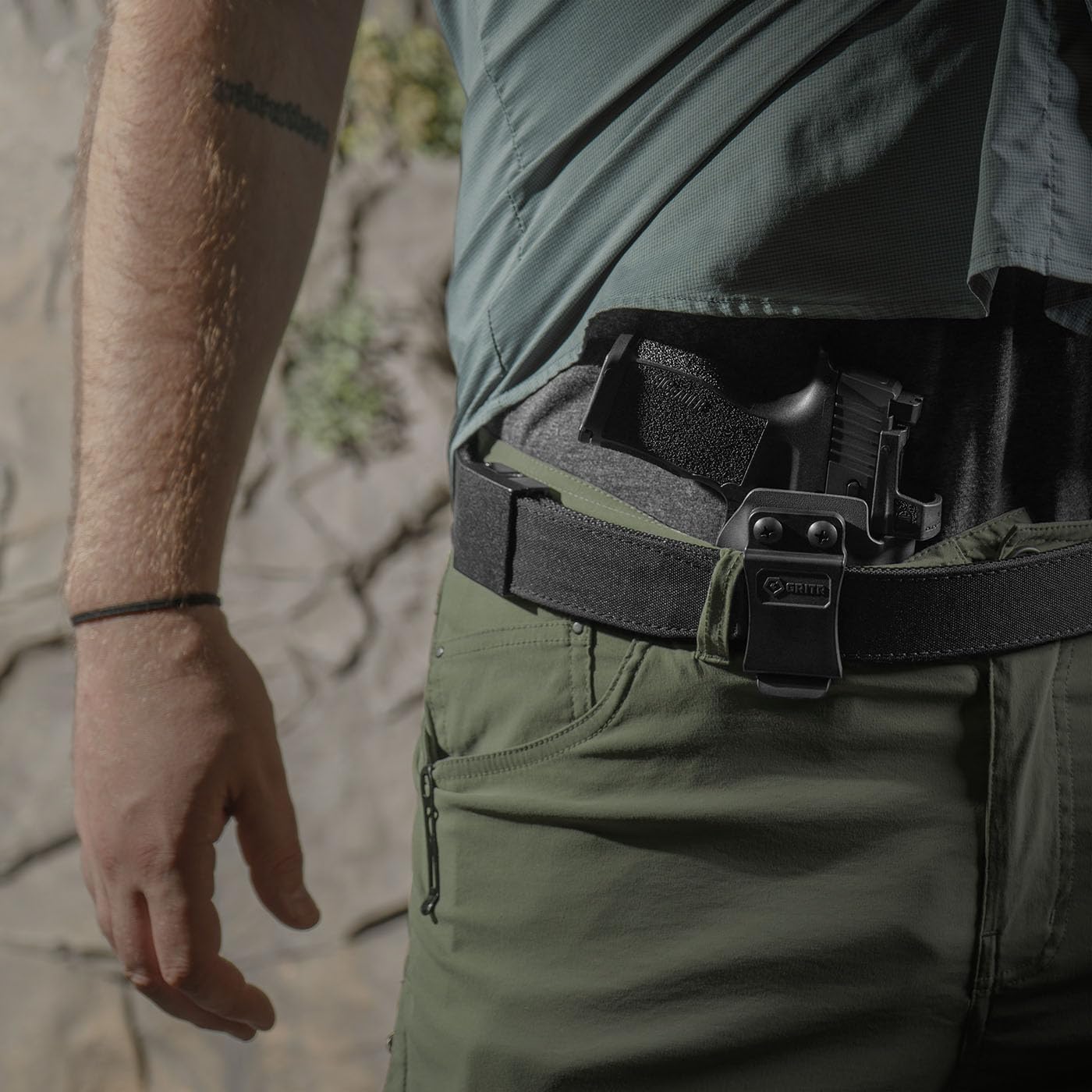 GRITR IWB Kydex Right Hand Gun Holster Fits Sig Sauer P365XL (P365, P365SAS, P365X) with 1.5" Belt Clip, Open Bottom, Optic Cut, Adjustable Retention,Black