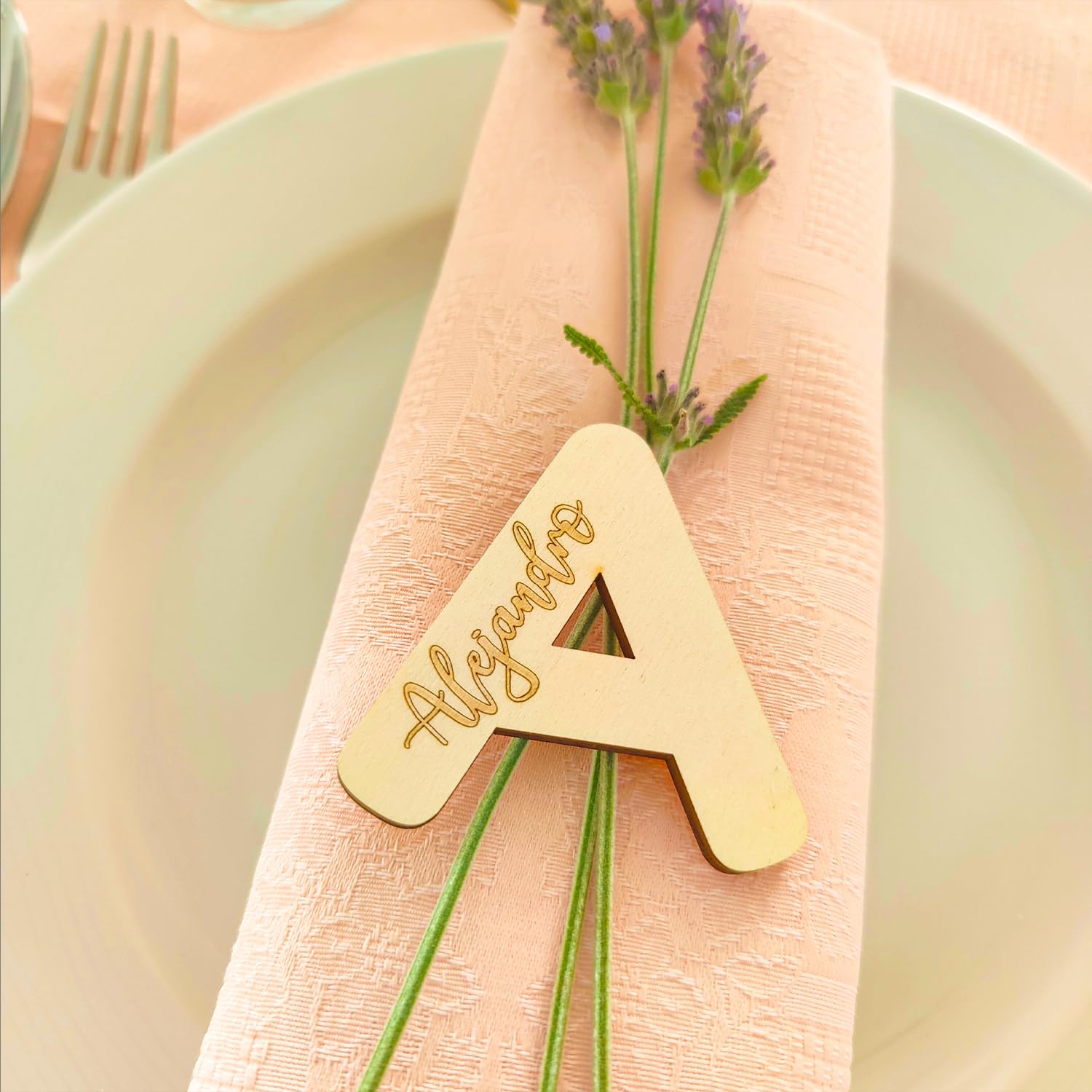 Marcasitio nombre madera personalizado Pack 20 unidades Sitting Detalle boda Regalo original Bautizos Comuniones Eventos Celebraciones Marcador Indicador Letra