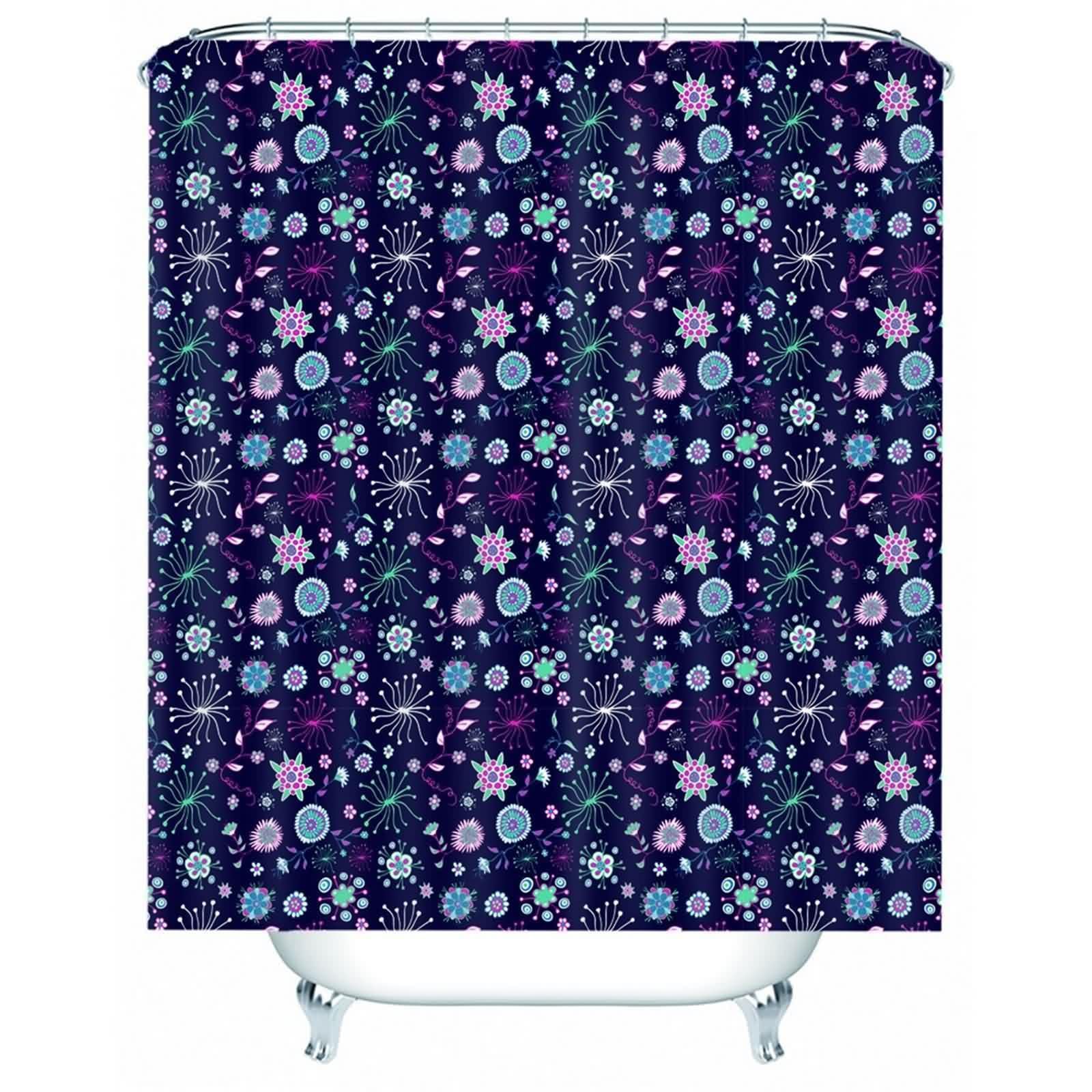 Rideau de douche floral multicolore pour créer un espace bain printanier