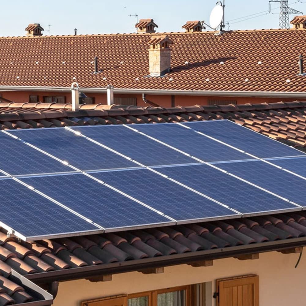 Limpiador de Placas y Paneles Solares Fotovoltaicos 5 Ltr Concentrado | Elimina suciedad, polvo, grasa y restos ambientales para mantener el máximo rendimiento de los paneles. Biodegradable.