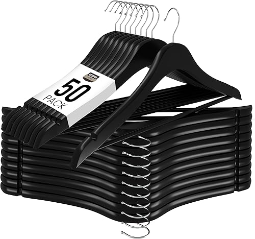 Miniatura 33 de Utopia Home Perchas de Madera Premium Paquete de 30 - Percha para Abrigos Duradera y Delgada - Perchas para Trajes con Gancho Giratorio de 360 Blanco