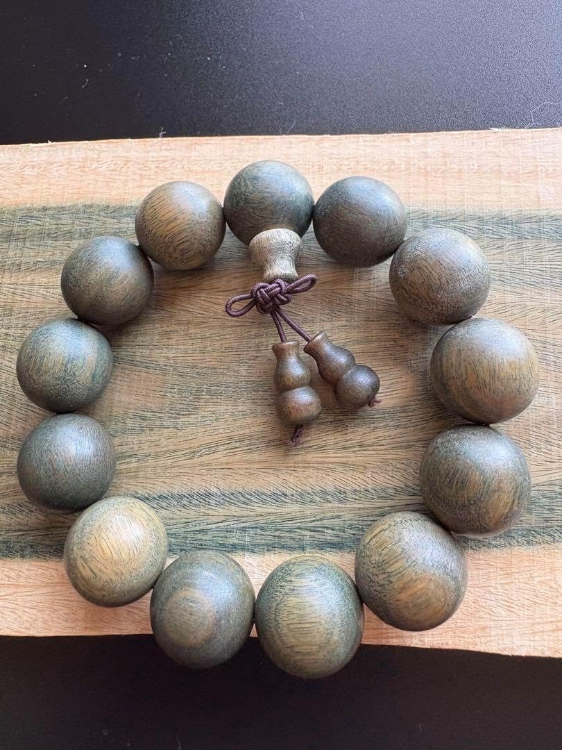 ? ??緑檀 逸品 天然色＊模様 18mm 念数珠 木製仏具念珠 瞑想 玉 天然木